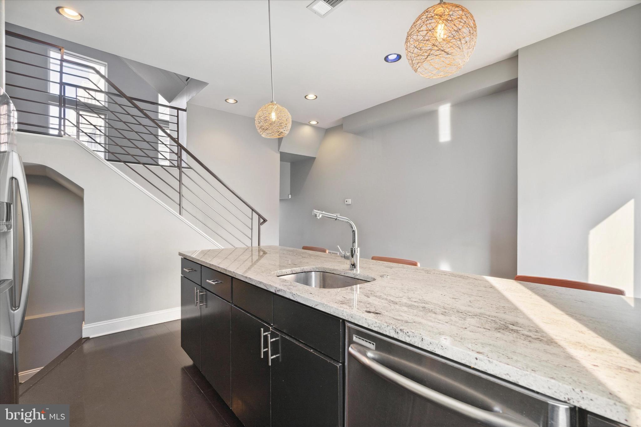 OLDE KENSINGTON - Residential Lease