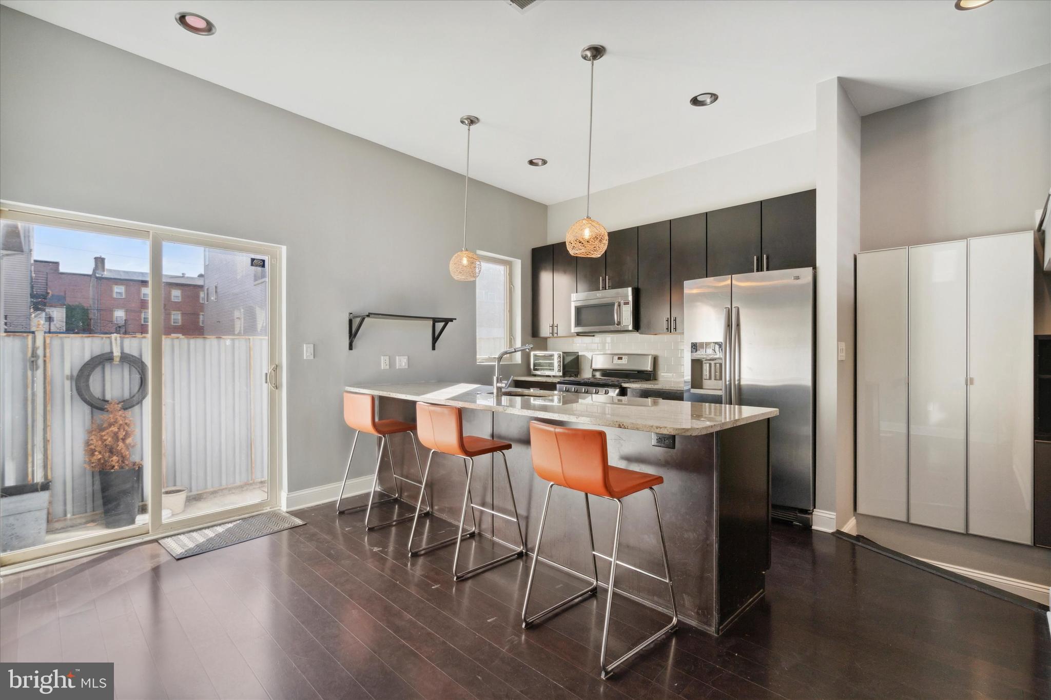 OLDE KENSINGTON - Residential Lease