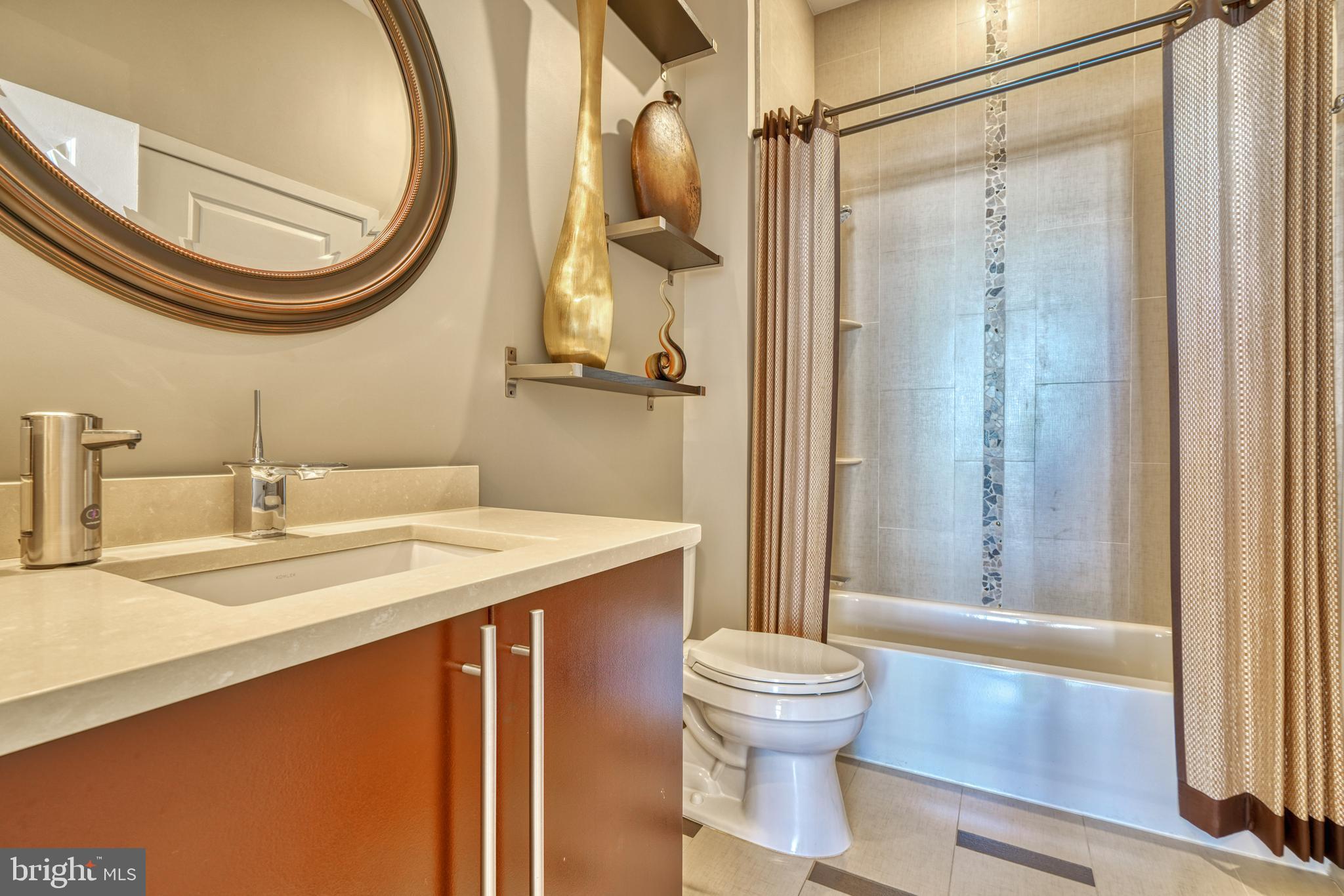 TWELVE09 - Residential