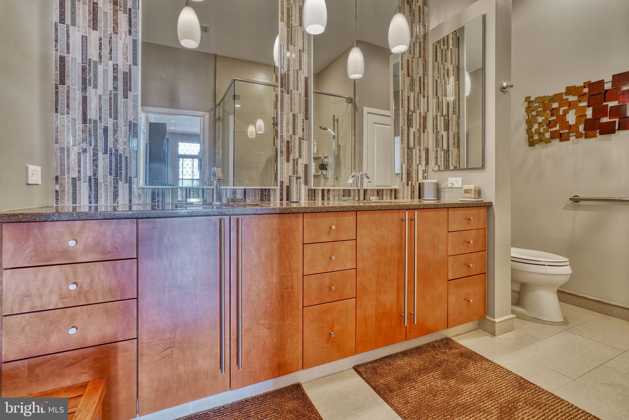 TWELVE09 - Residential