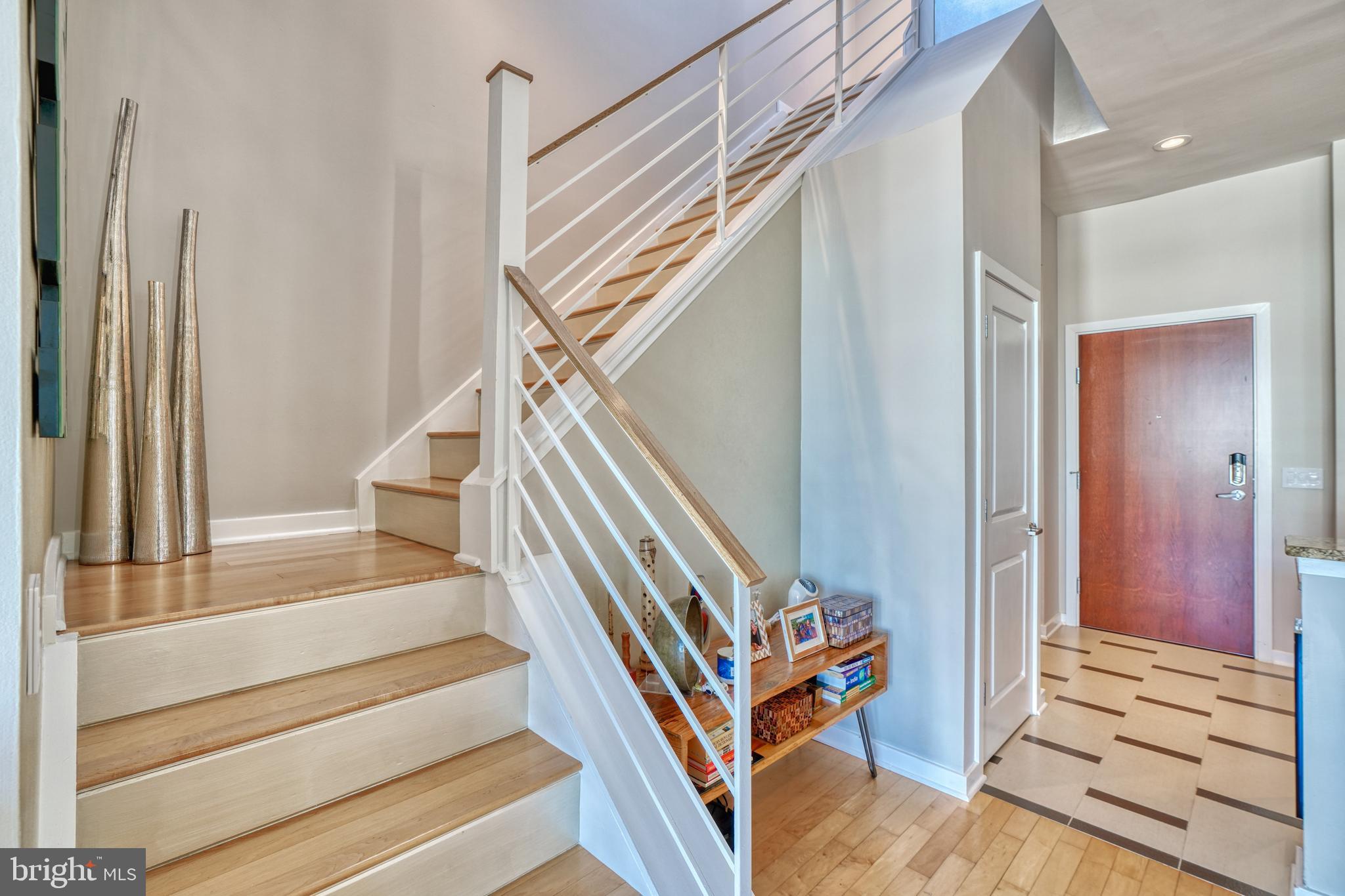 TWELVE09 - Residential