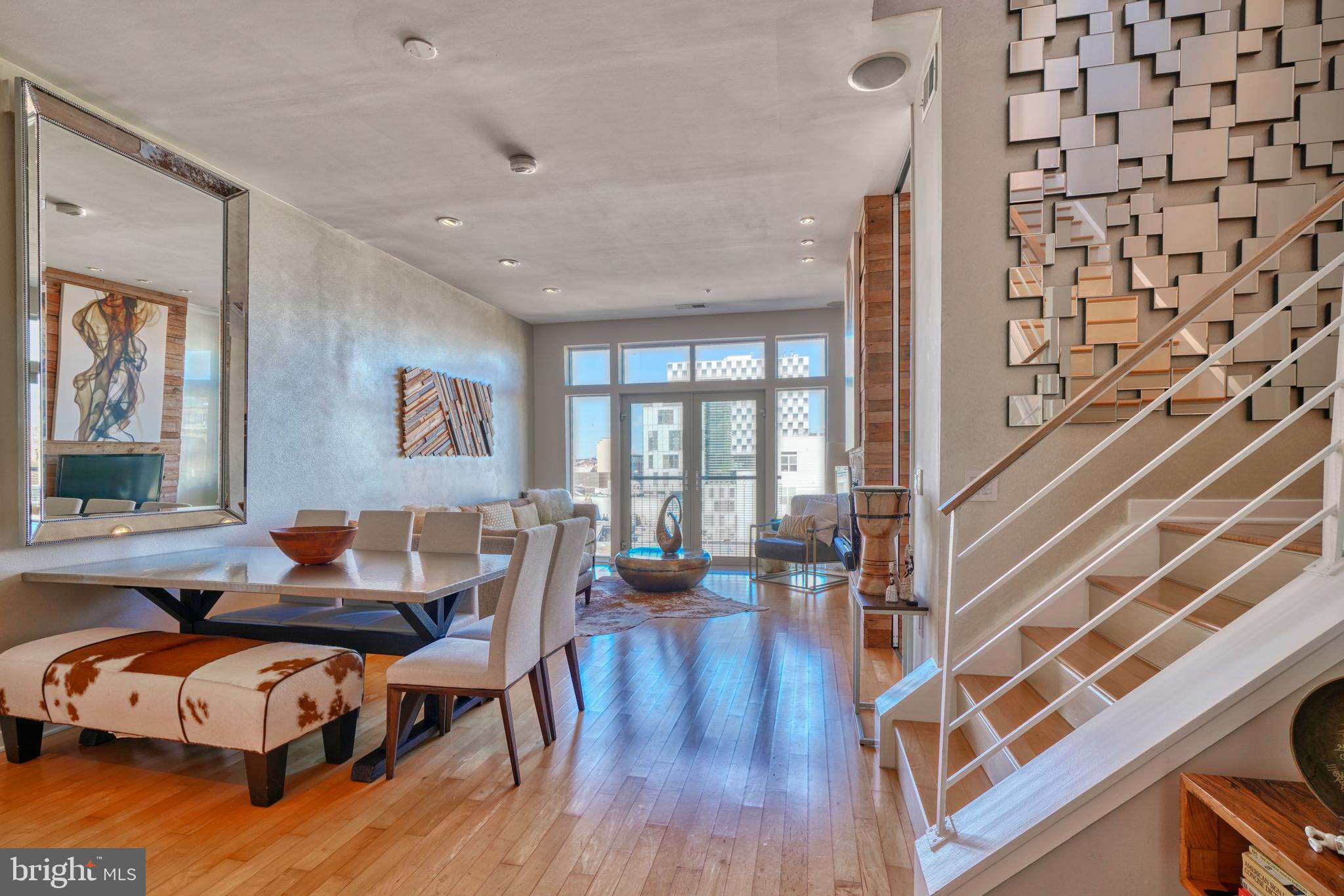 TWELVE09 - Residential