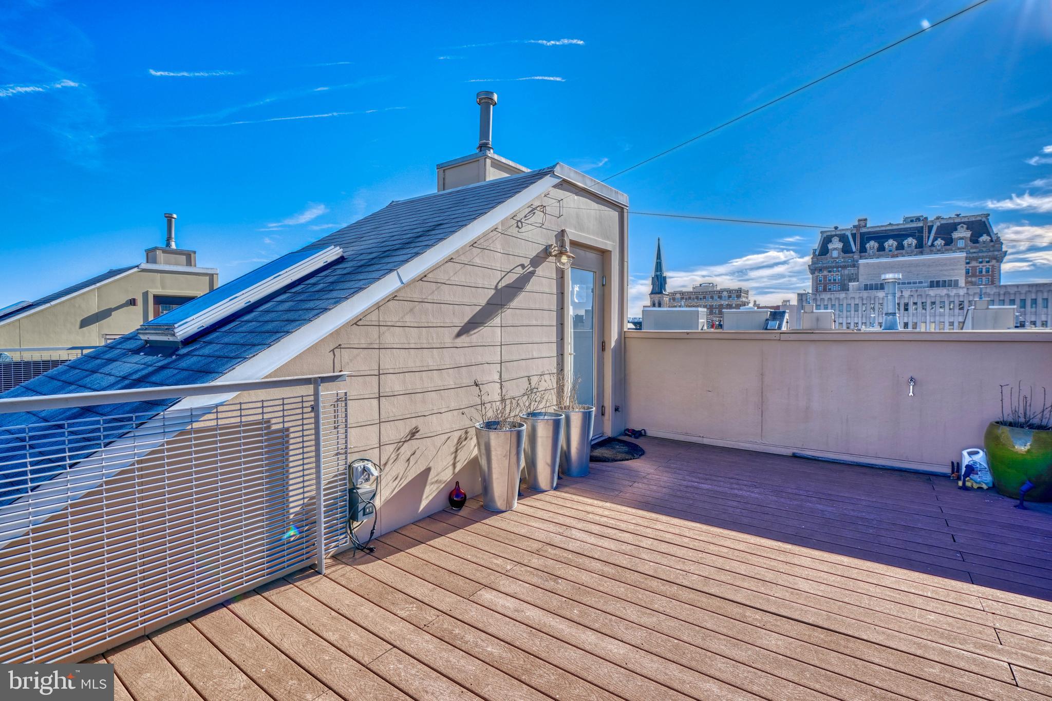 TWELVE09 - Residential