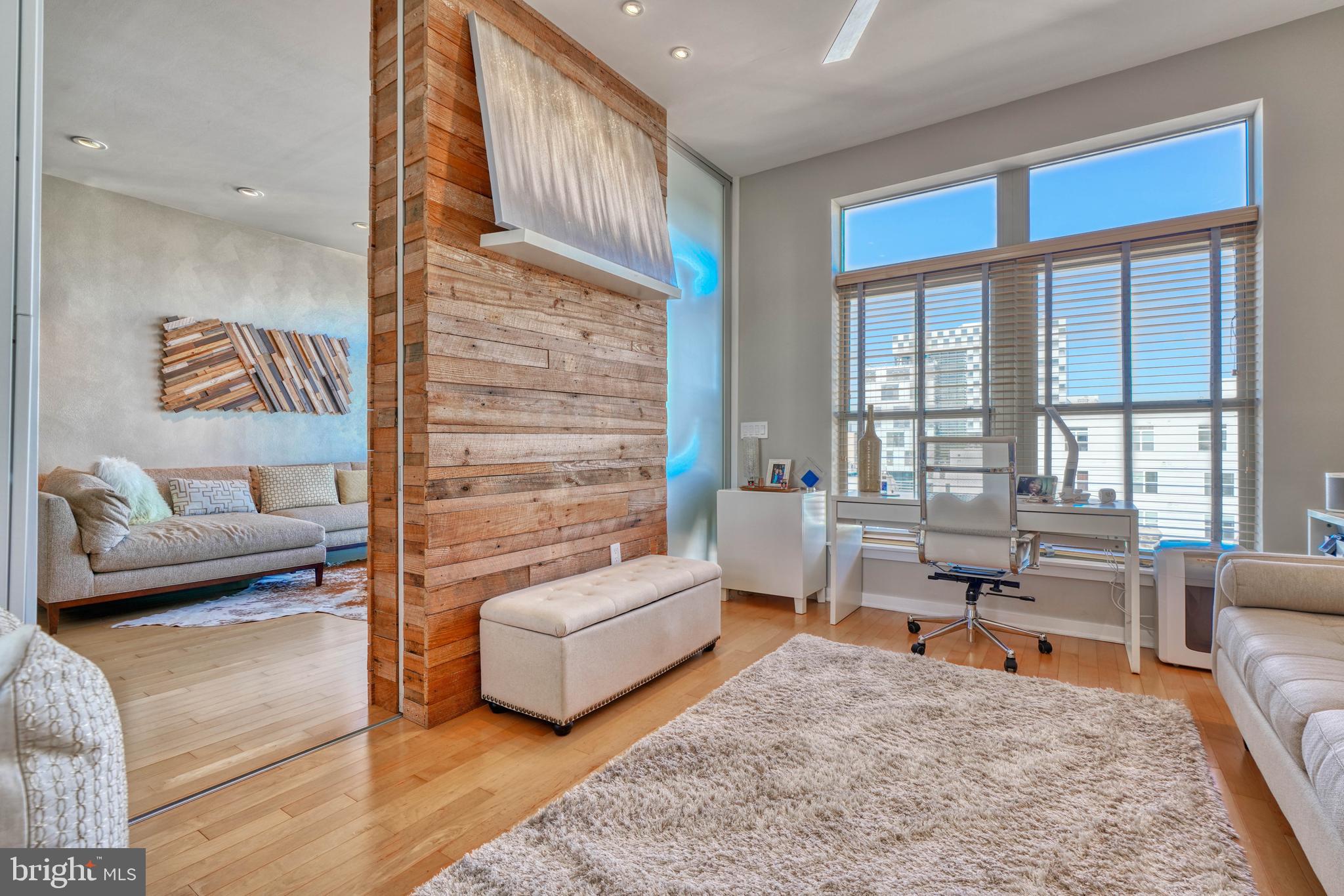 TWELVE09 - Residential