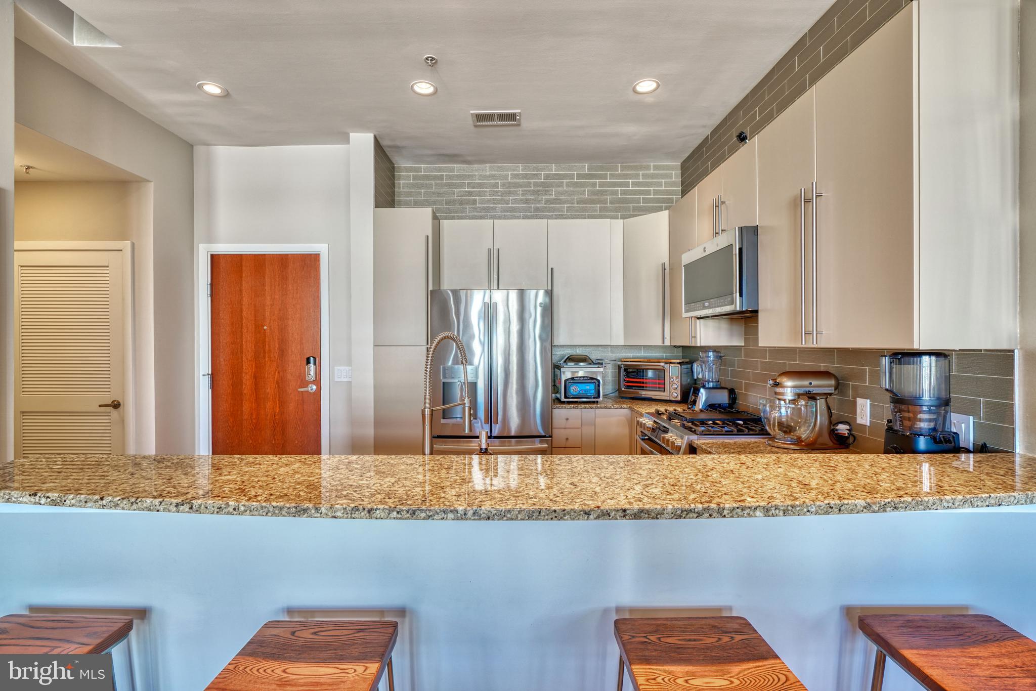 TWELVE09 - Residential