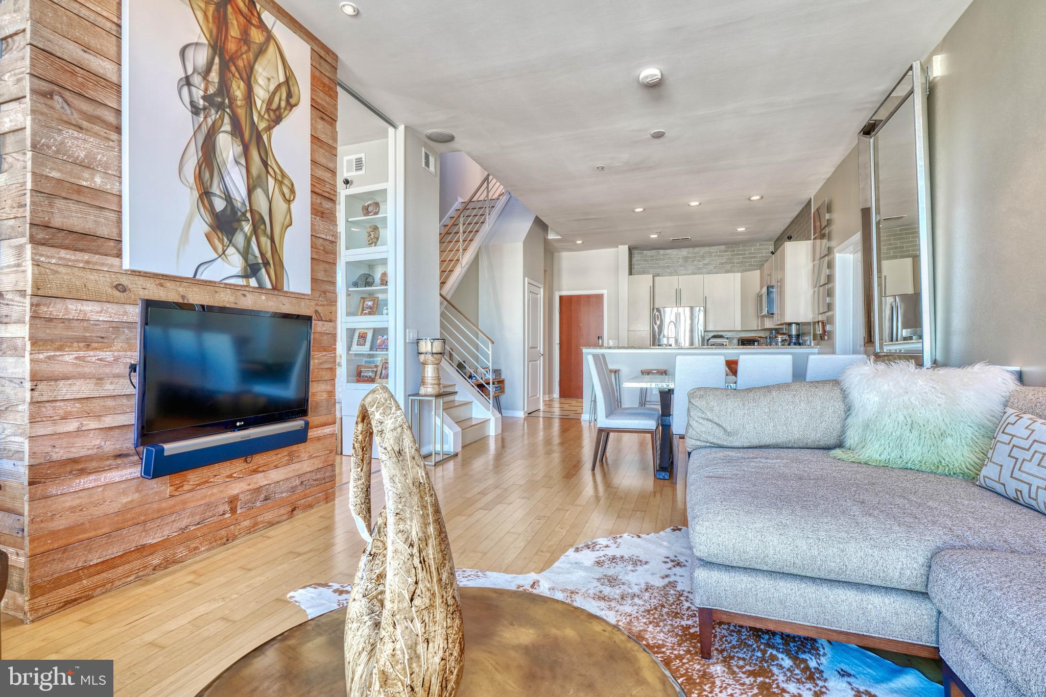 TWELVE09 - Residential