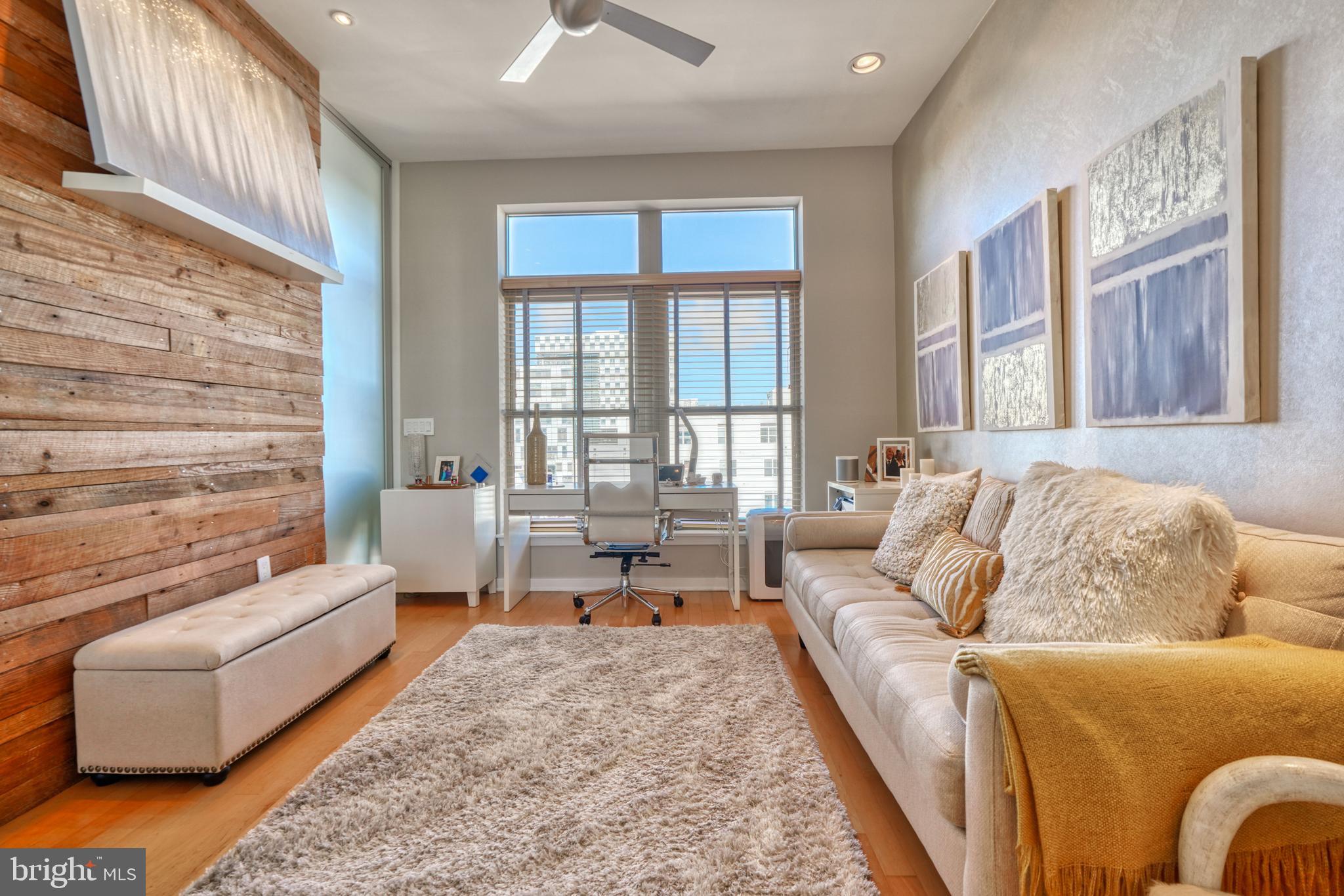 TWELVE09 - Residential