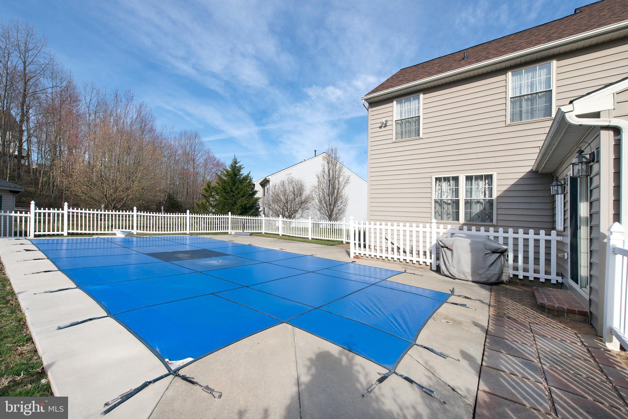 MAPLE RIDGE - Residential