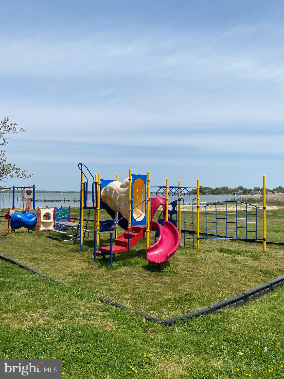 SELBY ON THE BAY - Residential