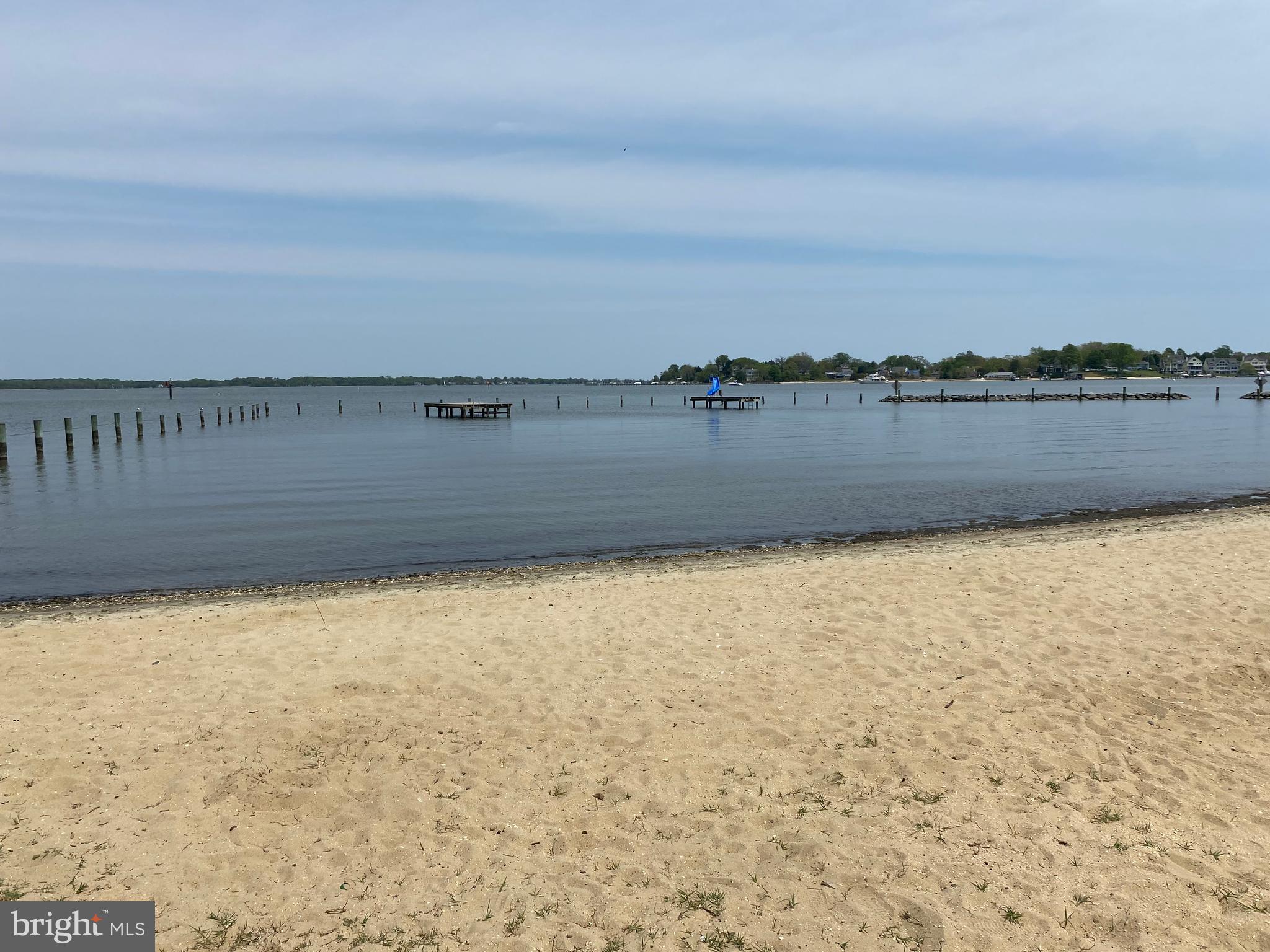 SELBY ON THE BAY - Residential