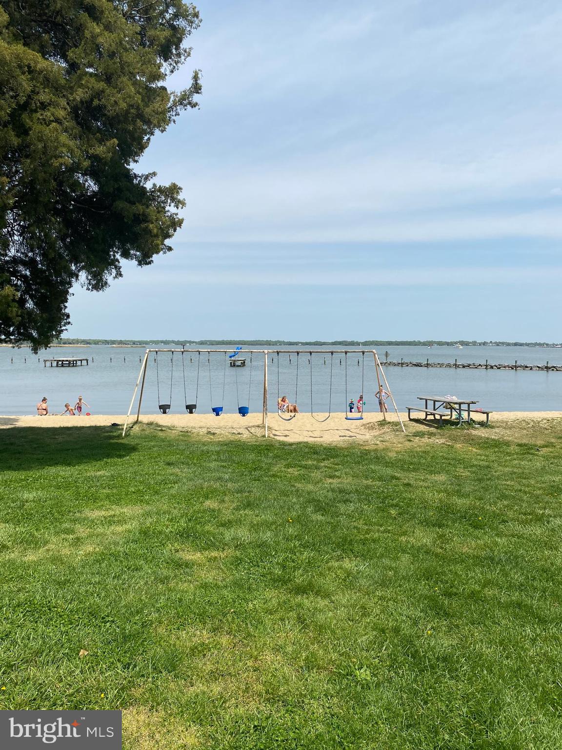 SELBY ON THE BAY - Residential