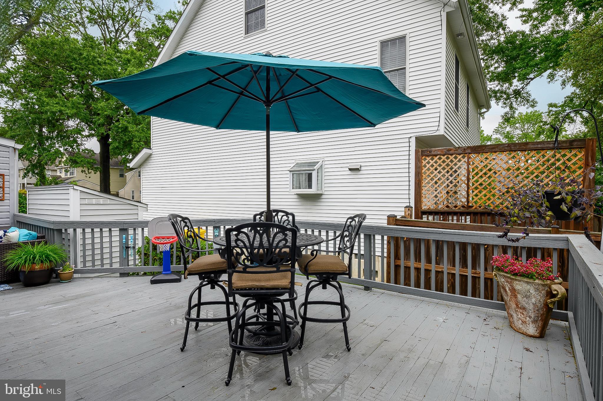 SELBY ON THE BAY - Residential