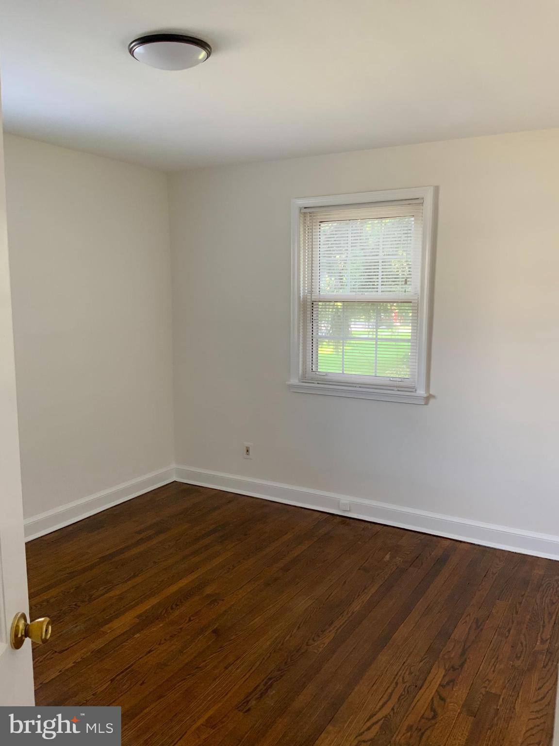 PARKWOOD - Residential Lease