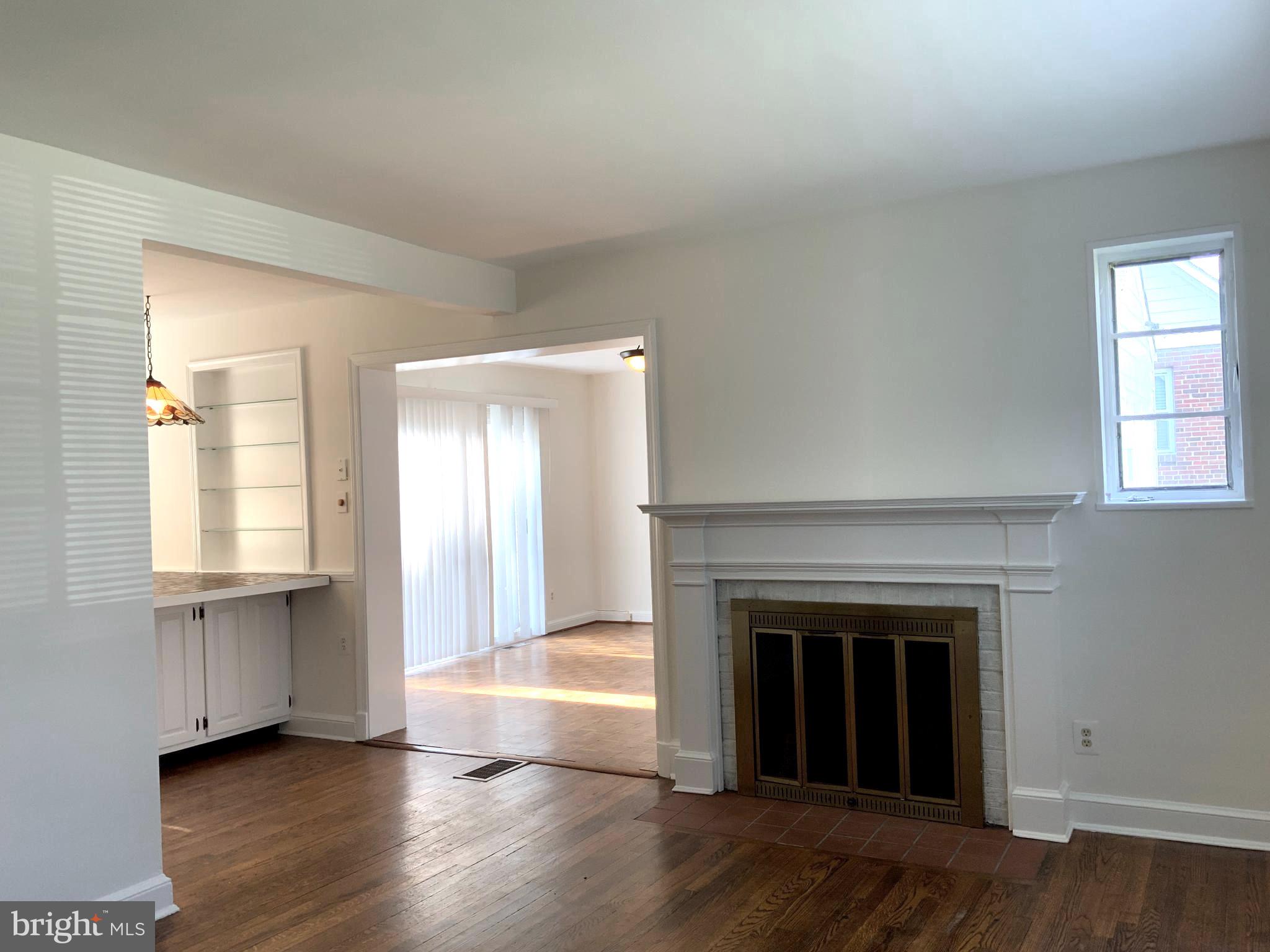 PARKWOOD - Residential Lease