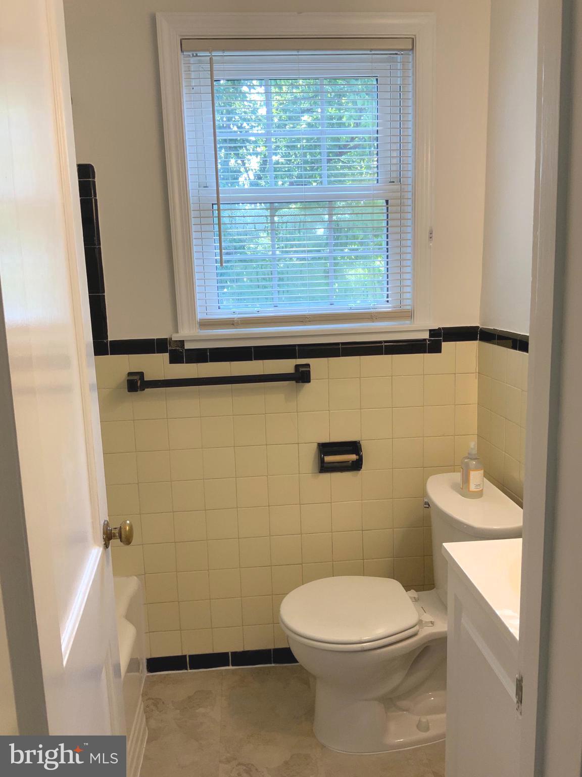 PARKWOOD - Residential Lease