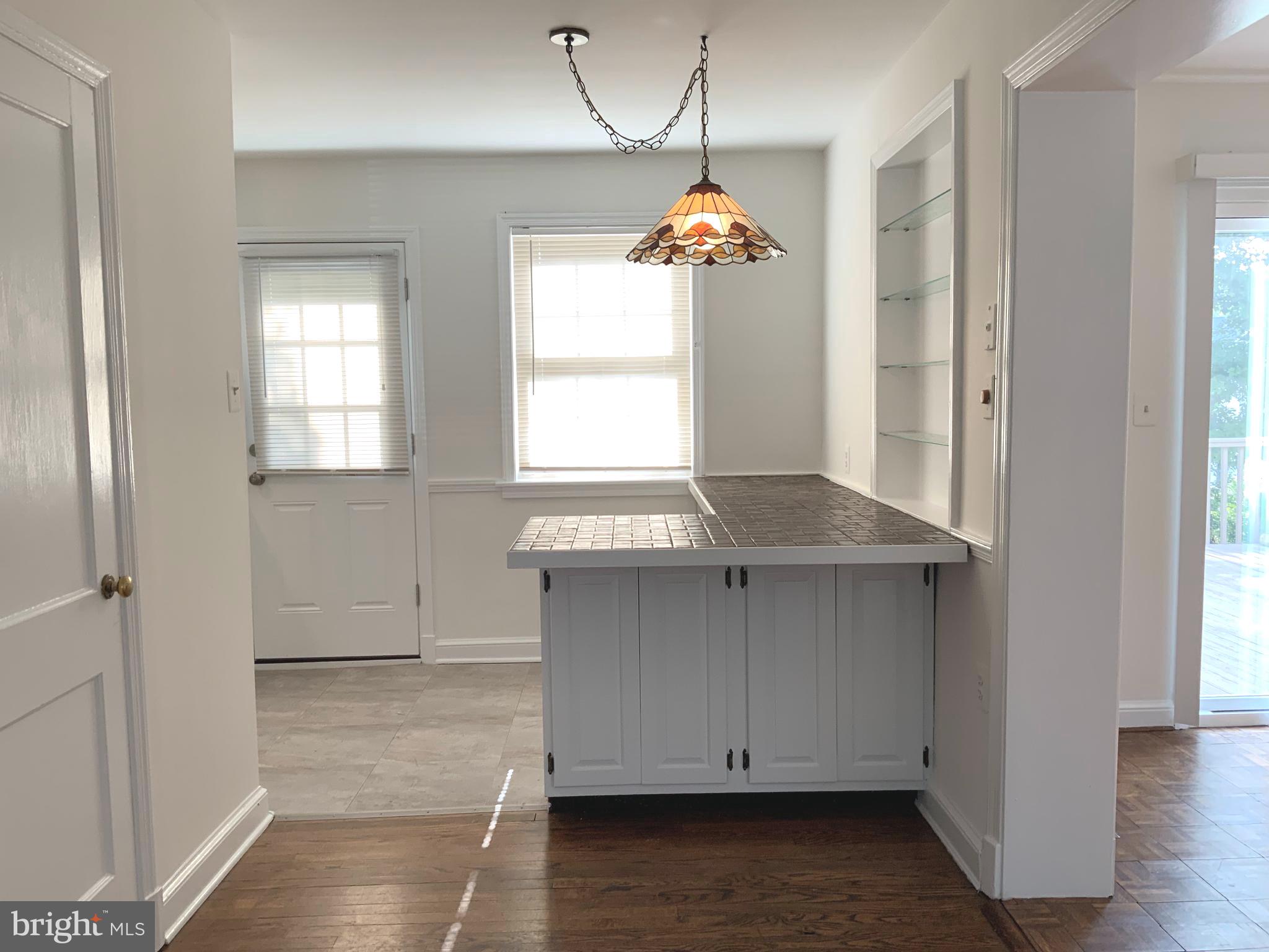 PARKWOOD - Residential Lease