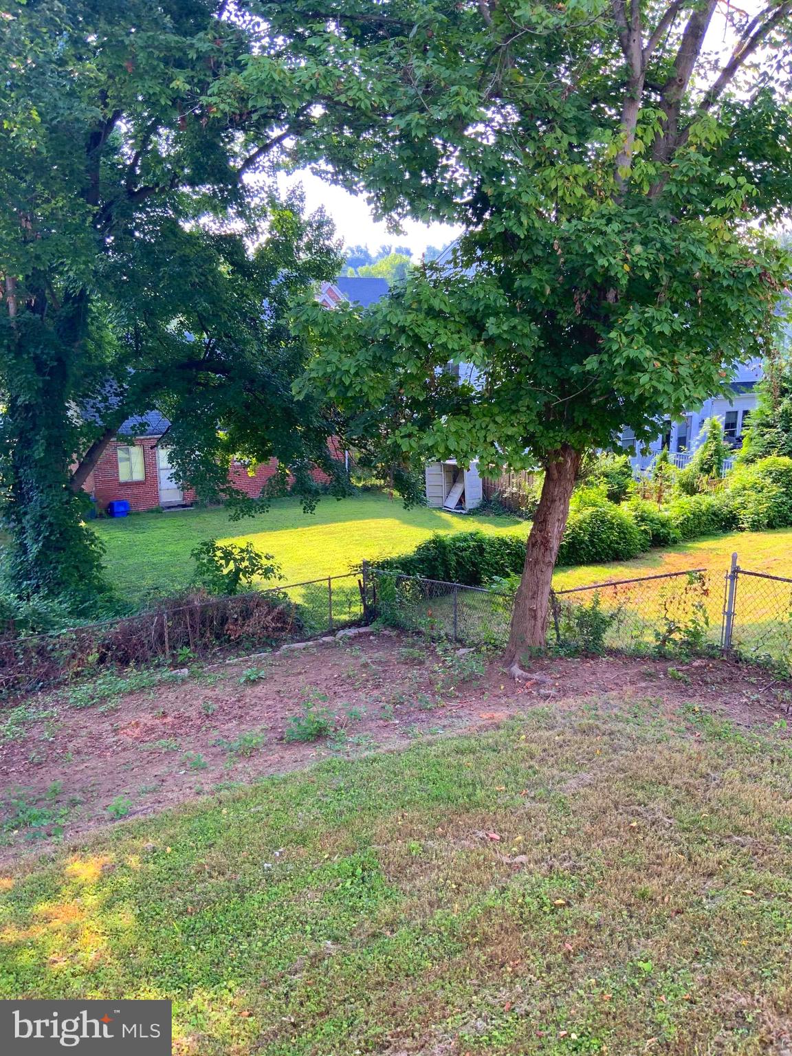 PARKWOOD - Residential Lease