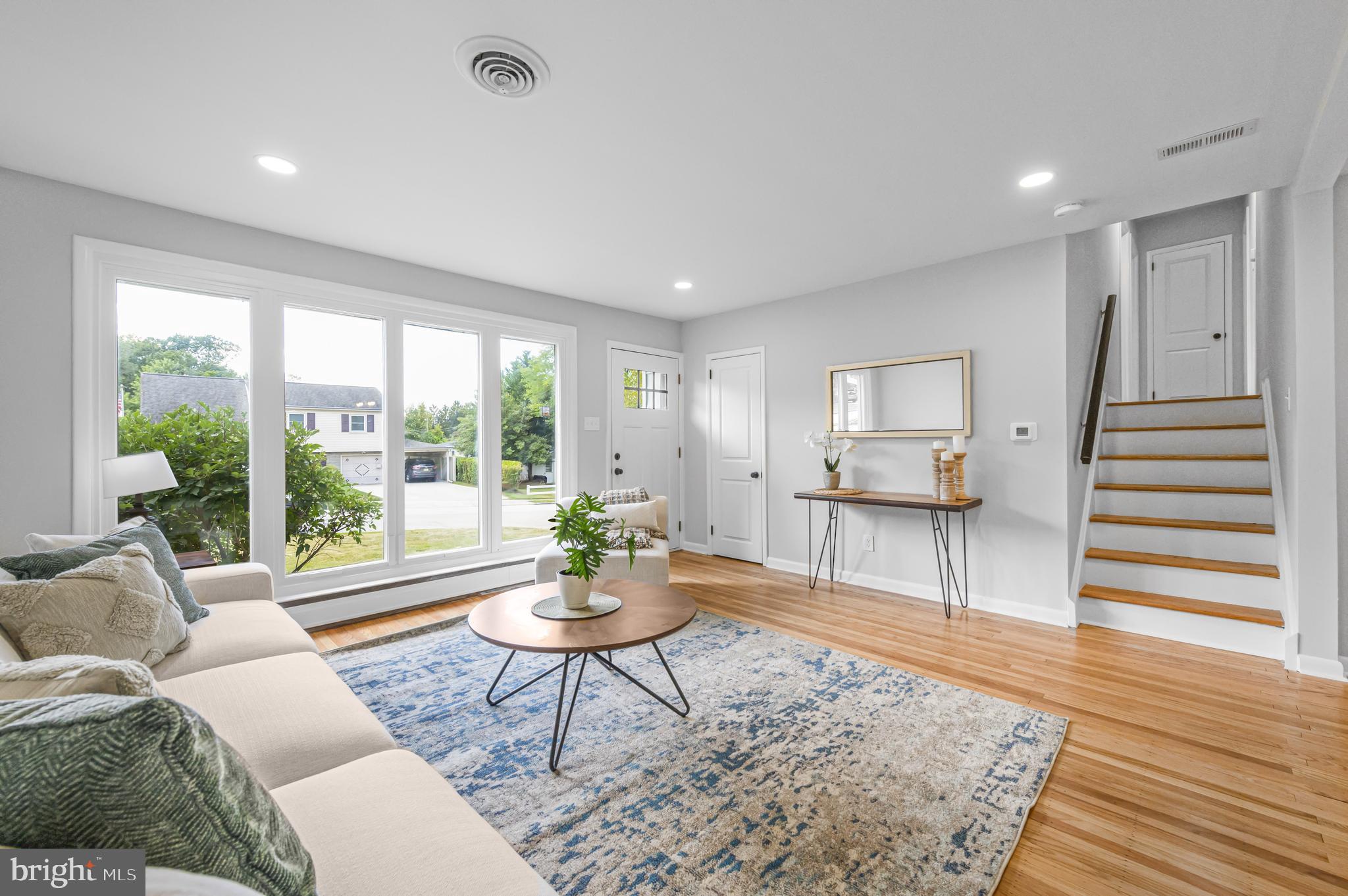 LOWELL HILLS - Residential