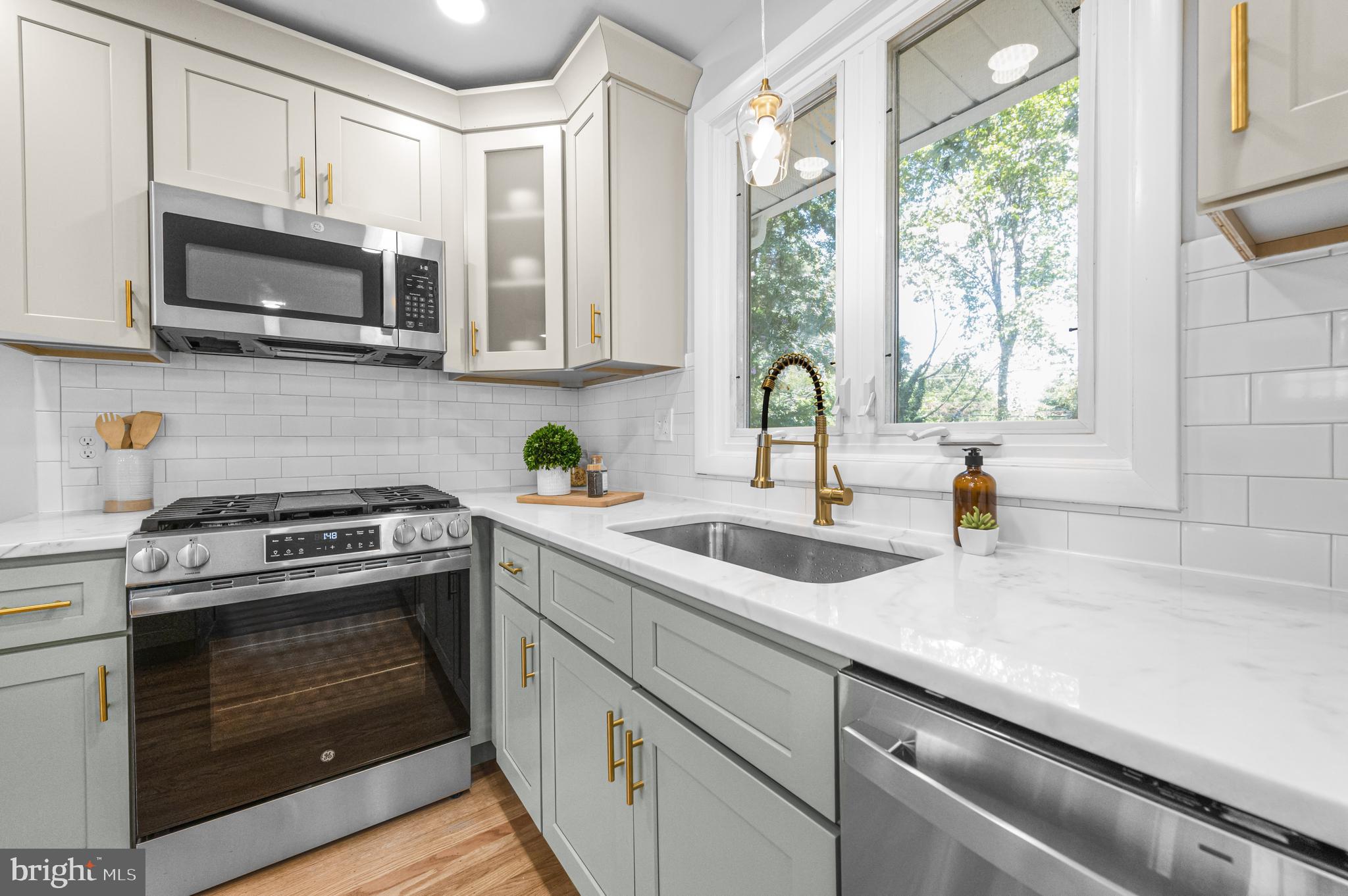 LOWELL HILLS - Residential