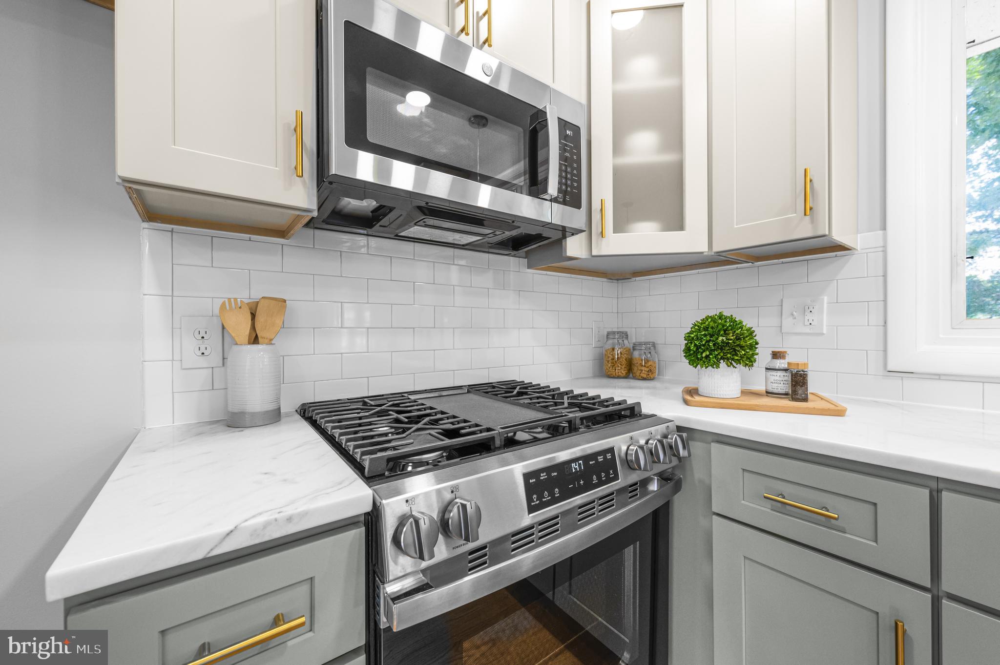 LOWELL HILLS - Residential