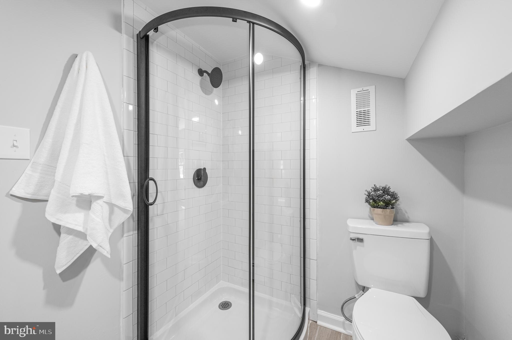 LOWELL HILLS - Residential