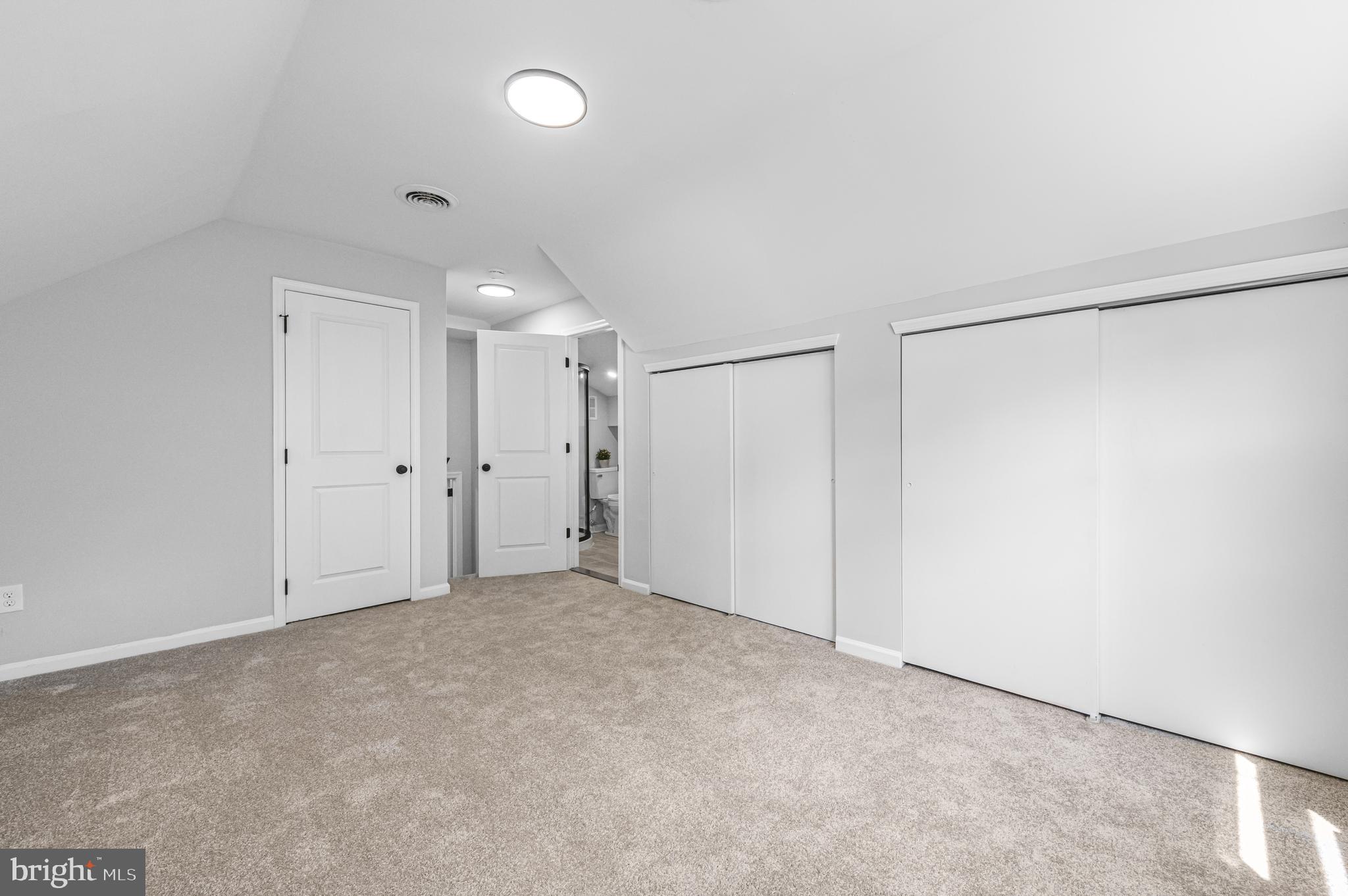 LOWELL HILLS - Residential