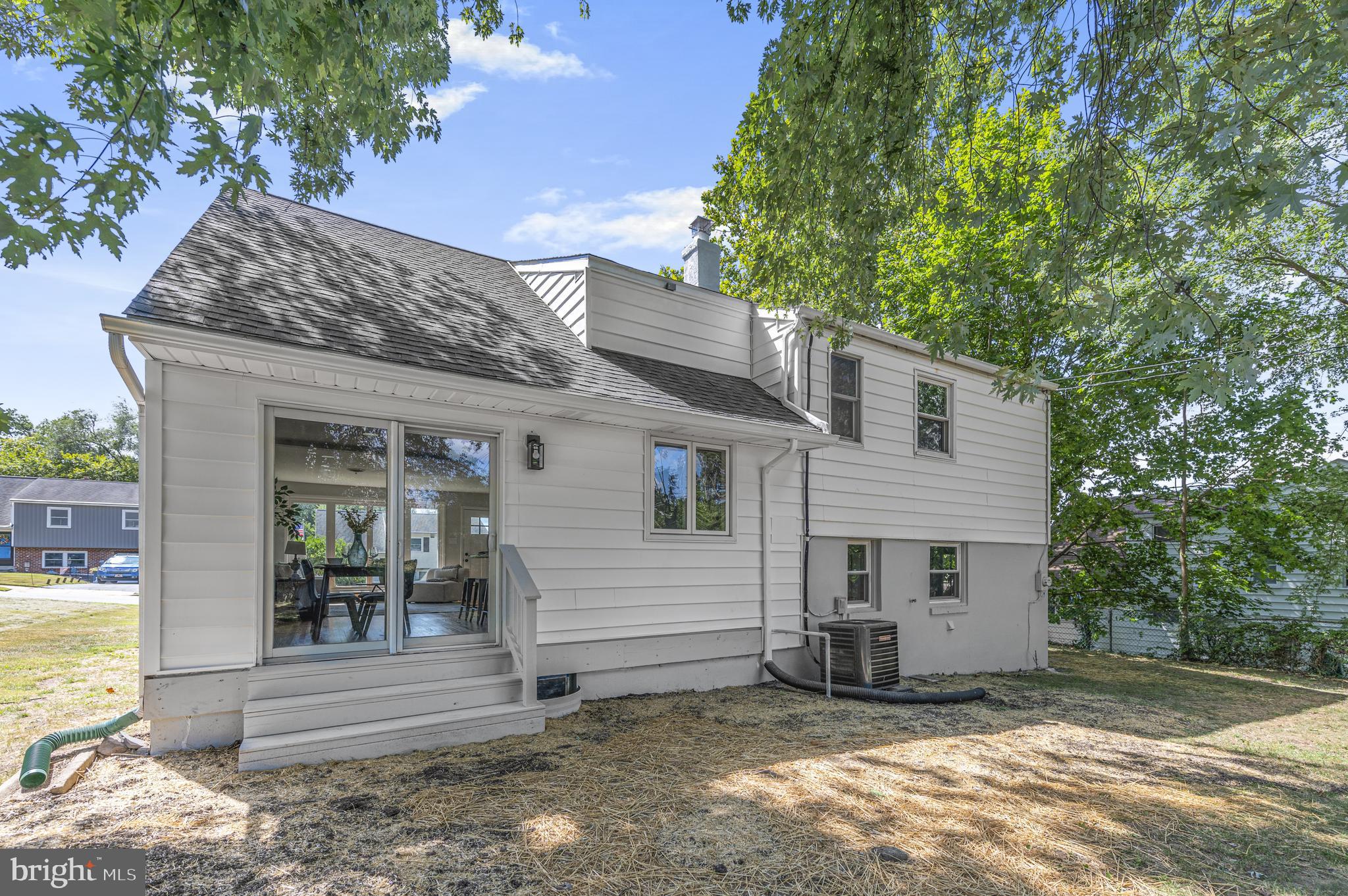 LOWELL HILLS - Residential