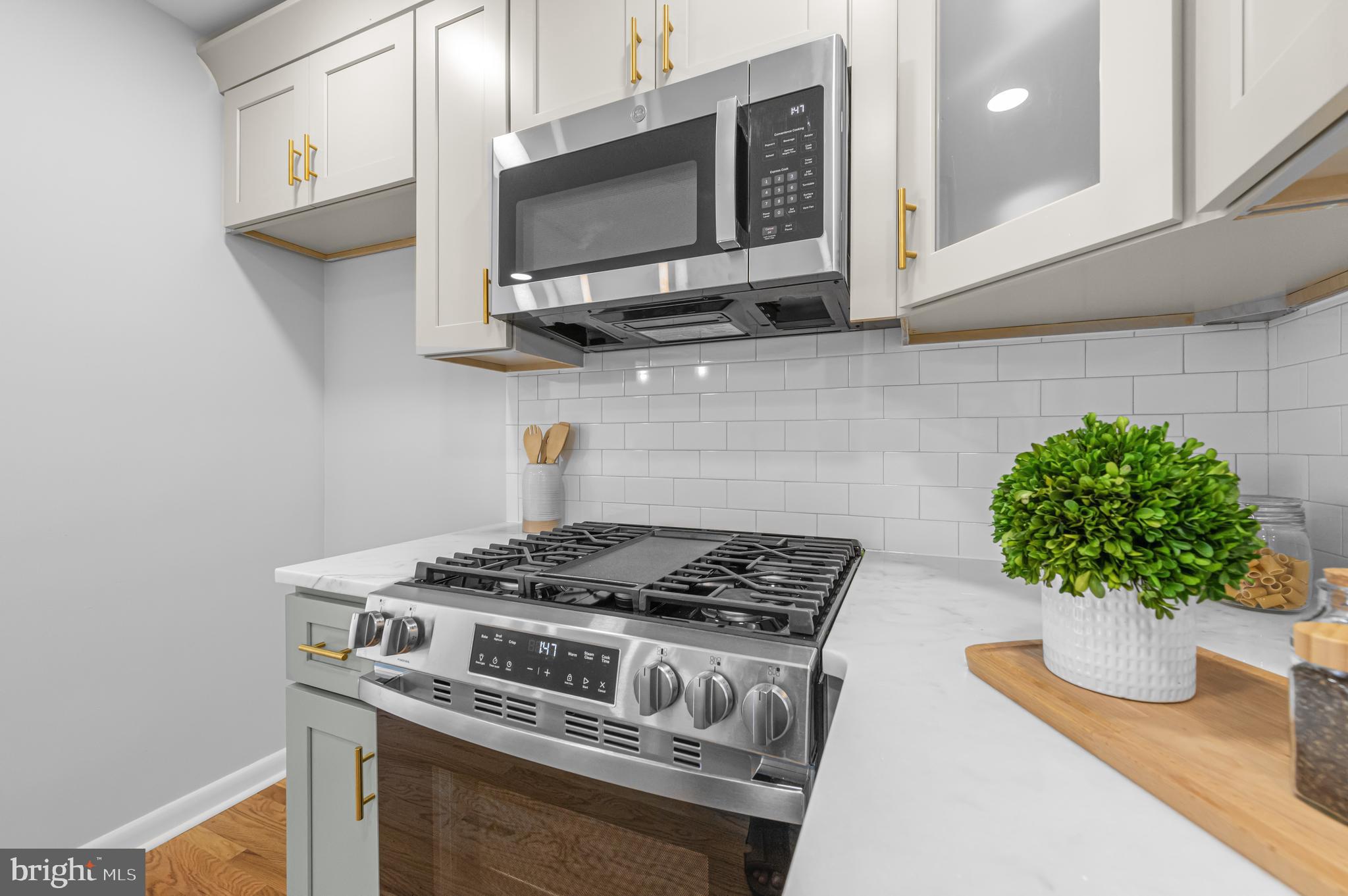 LOWELL HILLS - Residential