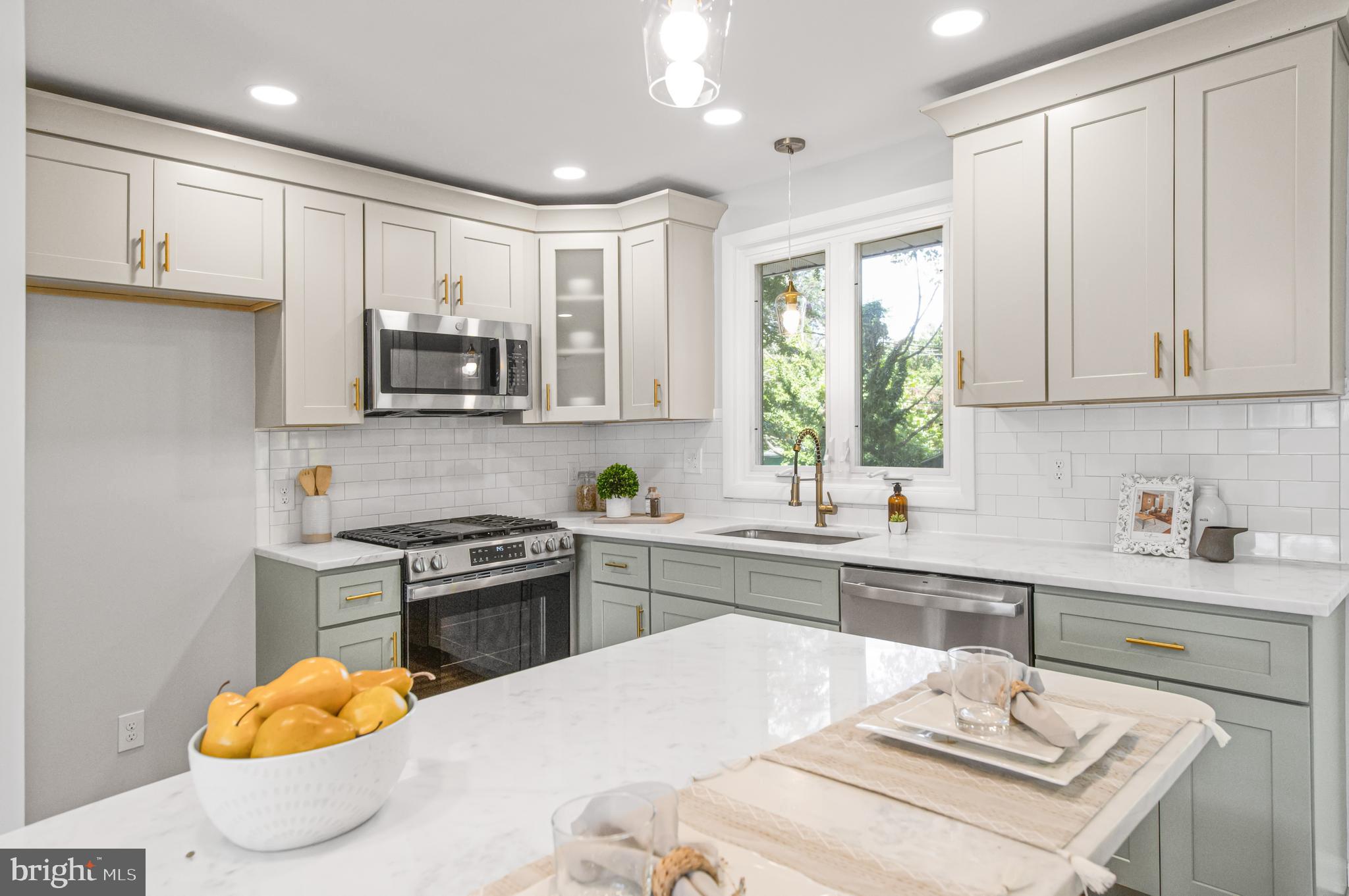 LOWELL HILLS - Residential