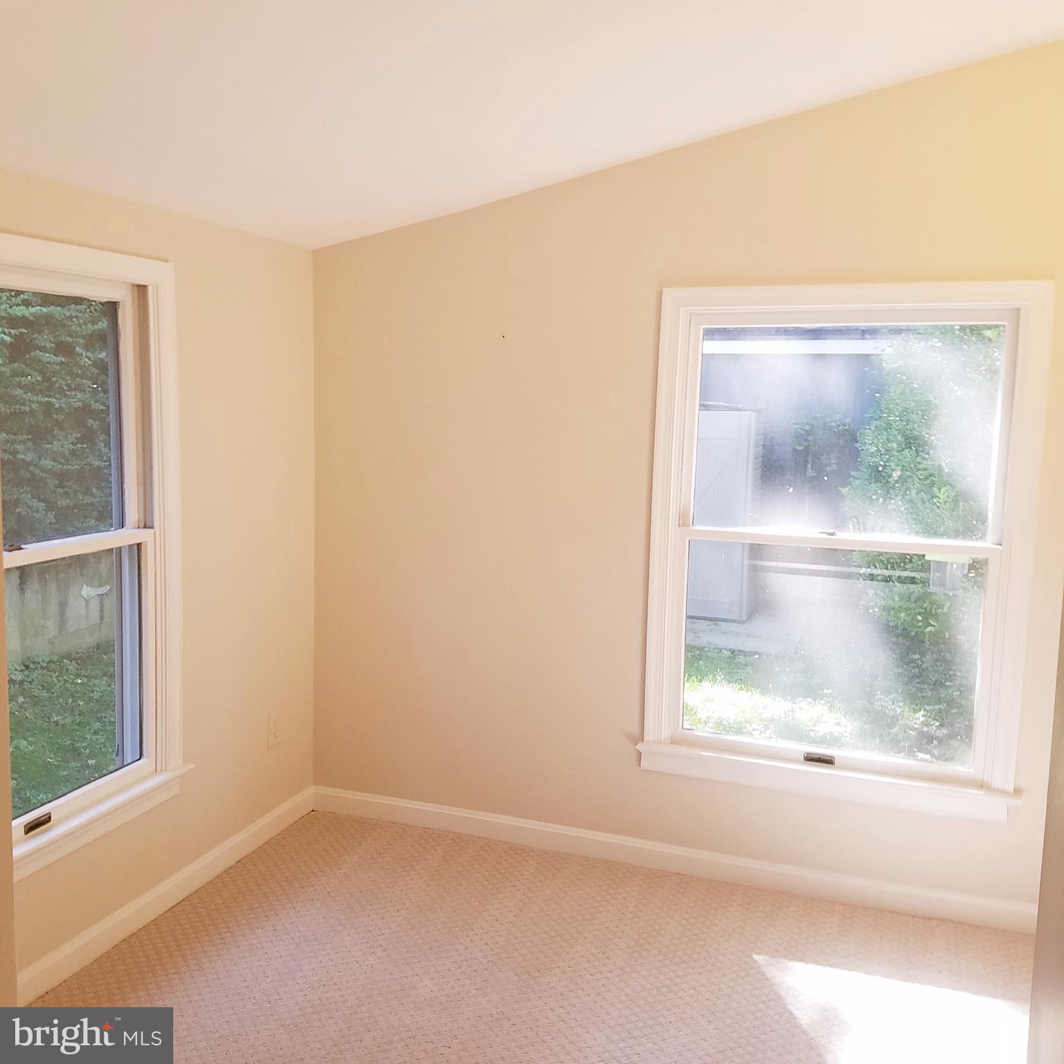 TEMPLE PARK - Residential Lease