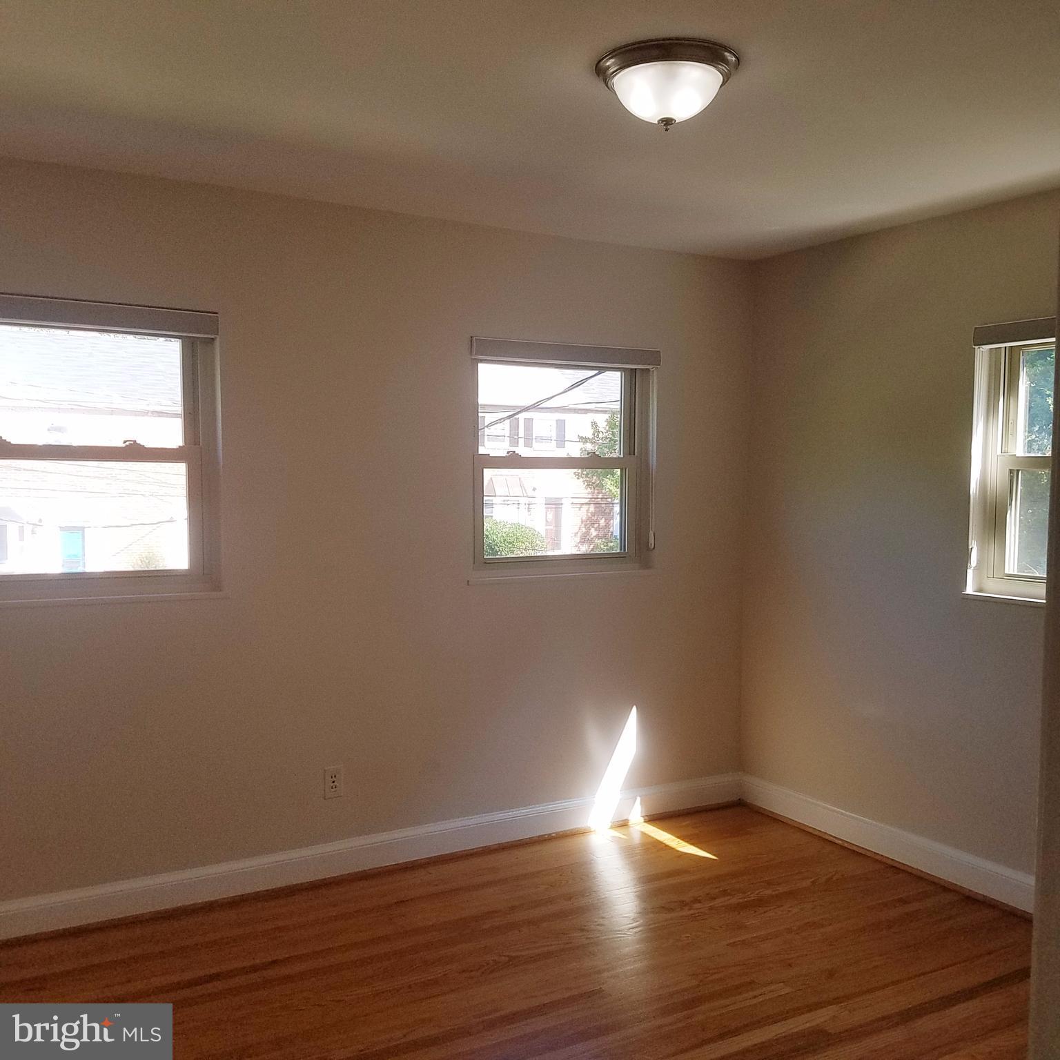 TEMPLE PARK - Residential Lease