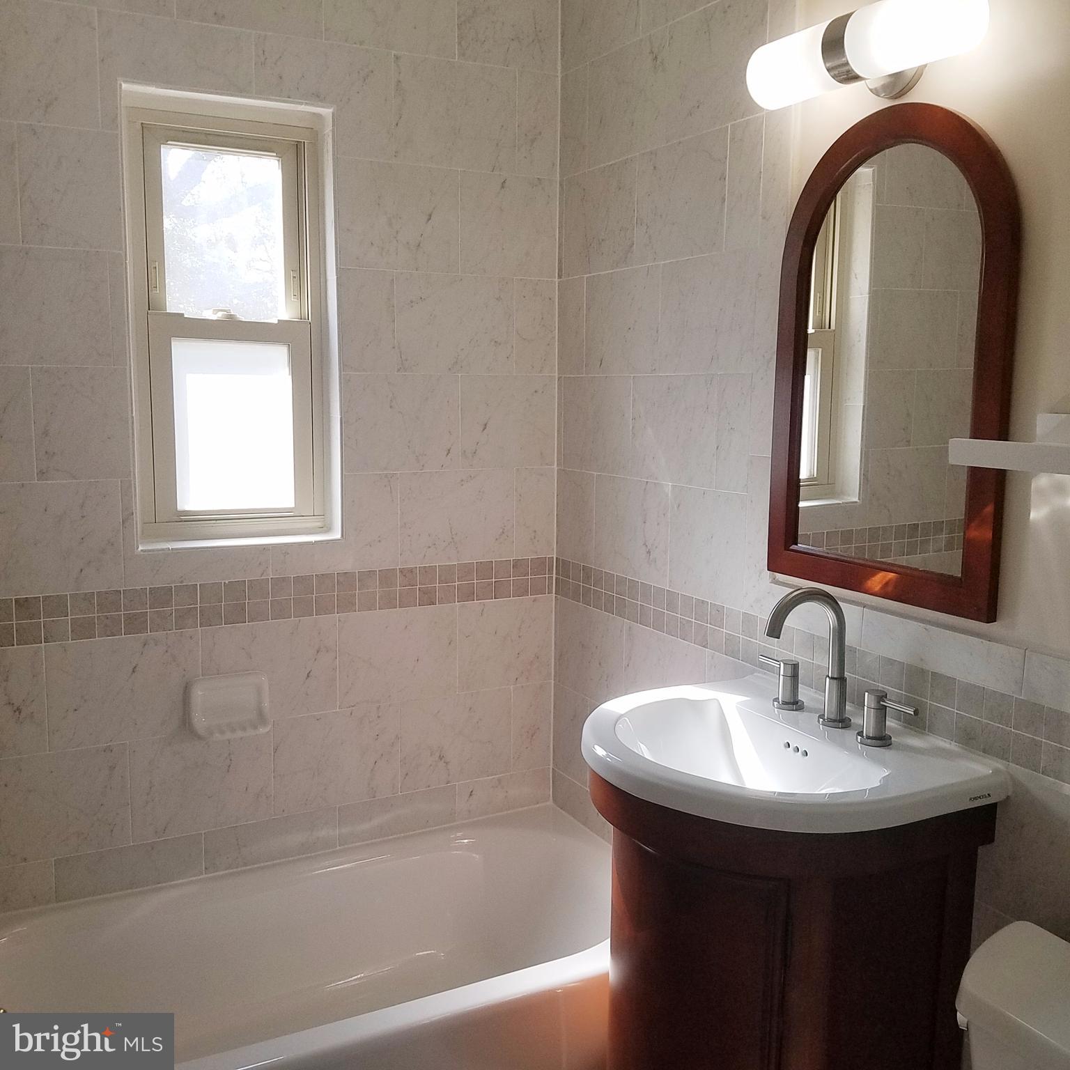 TEMPLE PARK - Residential Lease