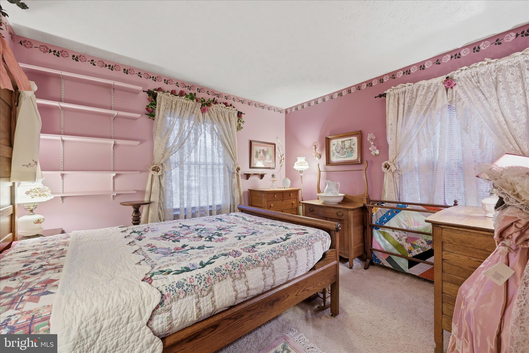 FOREST HILLS - Residential