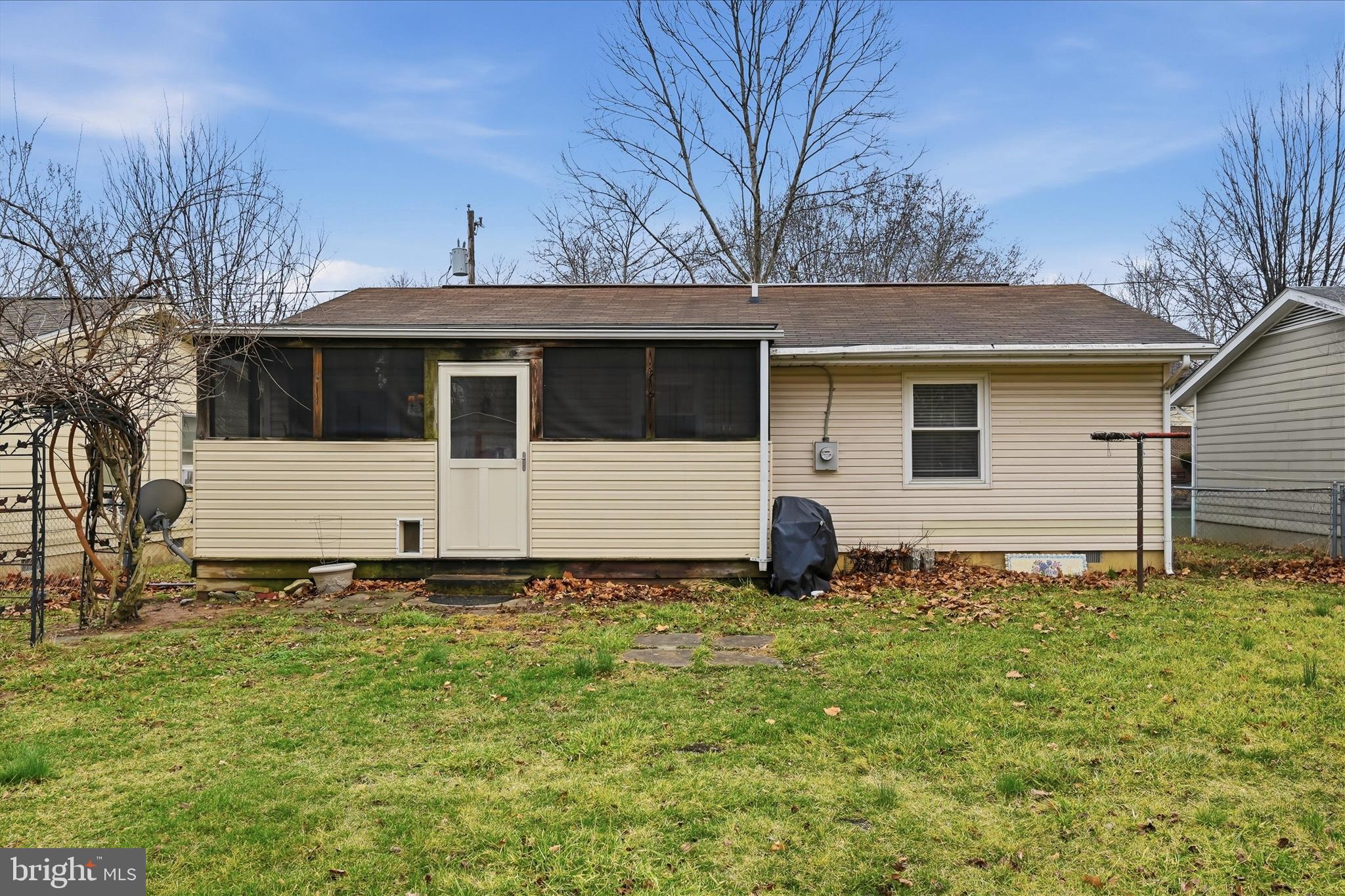 FOREST HILLS - Residential