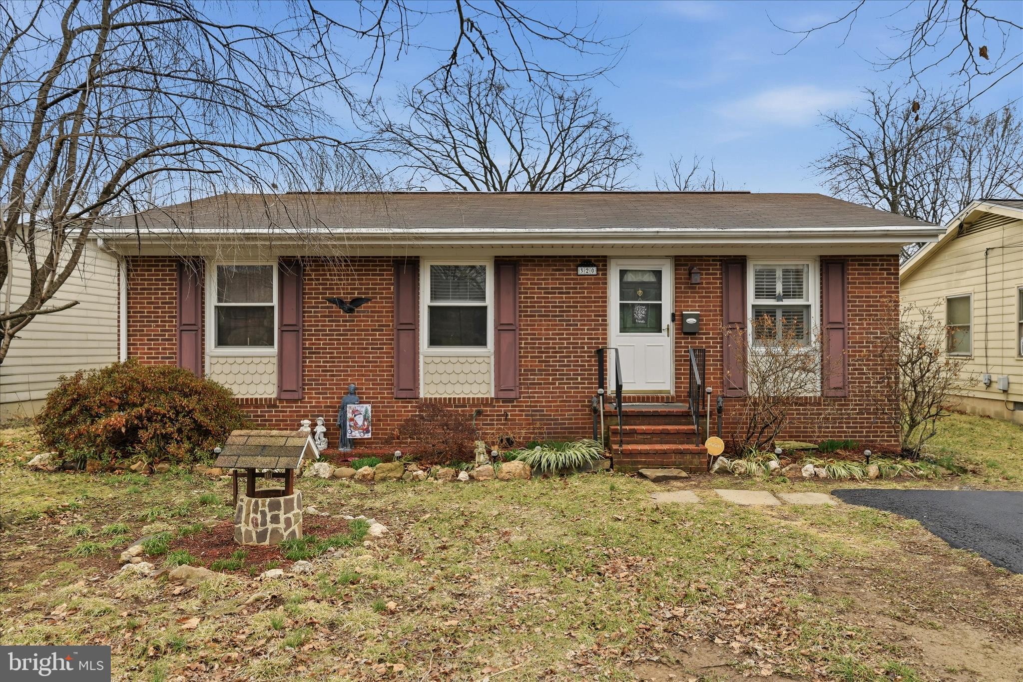 FOREST HILLS - Residential