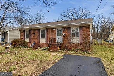 320 OPEQUON AVENUE WINCHESTER VA 22601