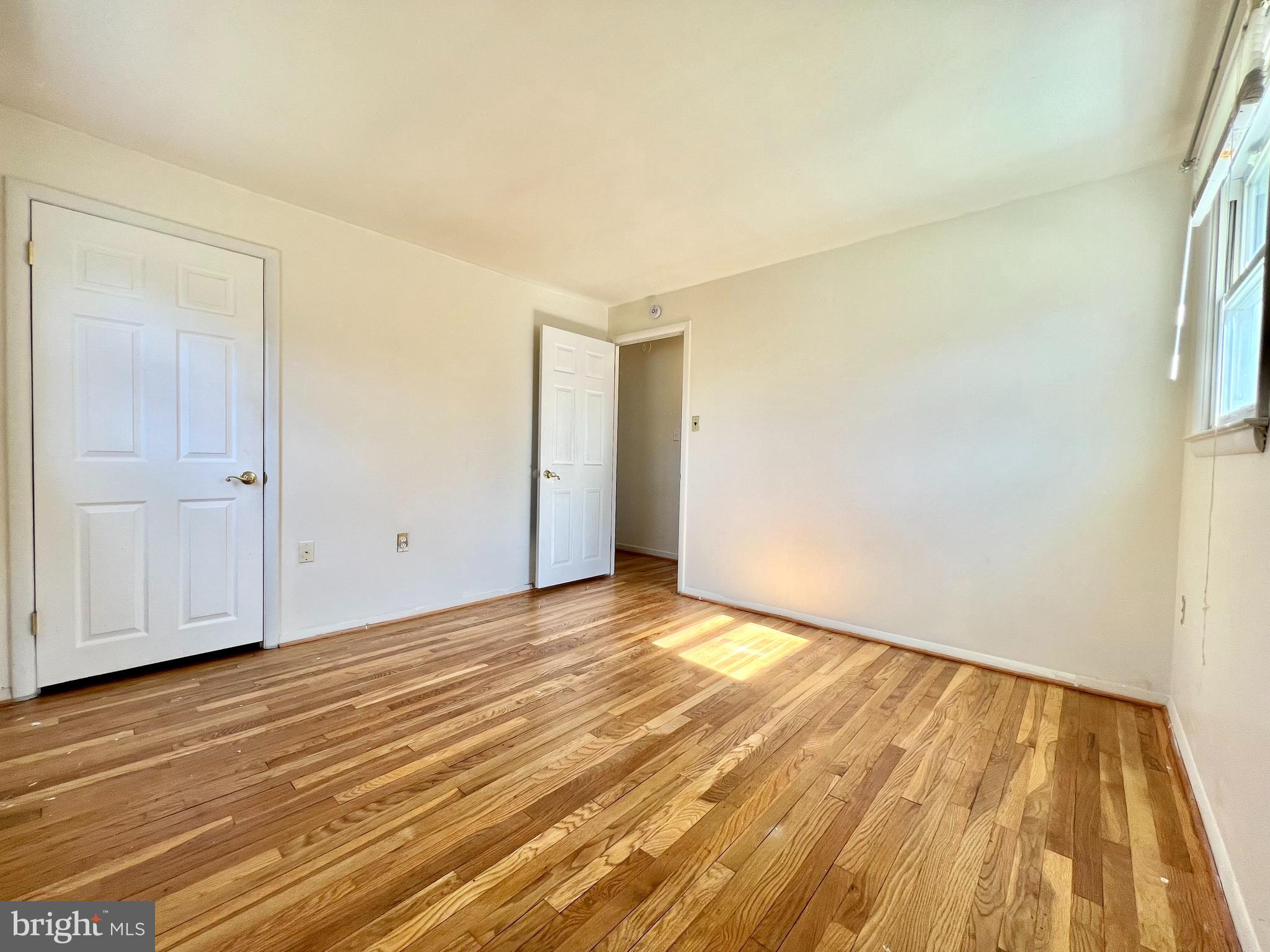 GLASS HILL MANOR - Residential Lease