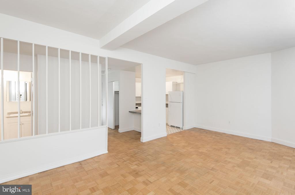 CENTER CITY - Residential Lease