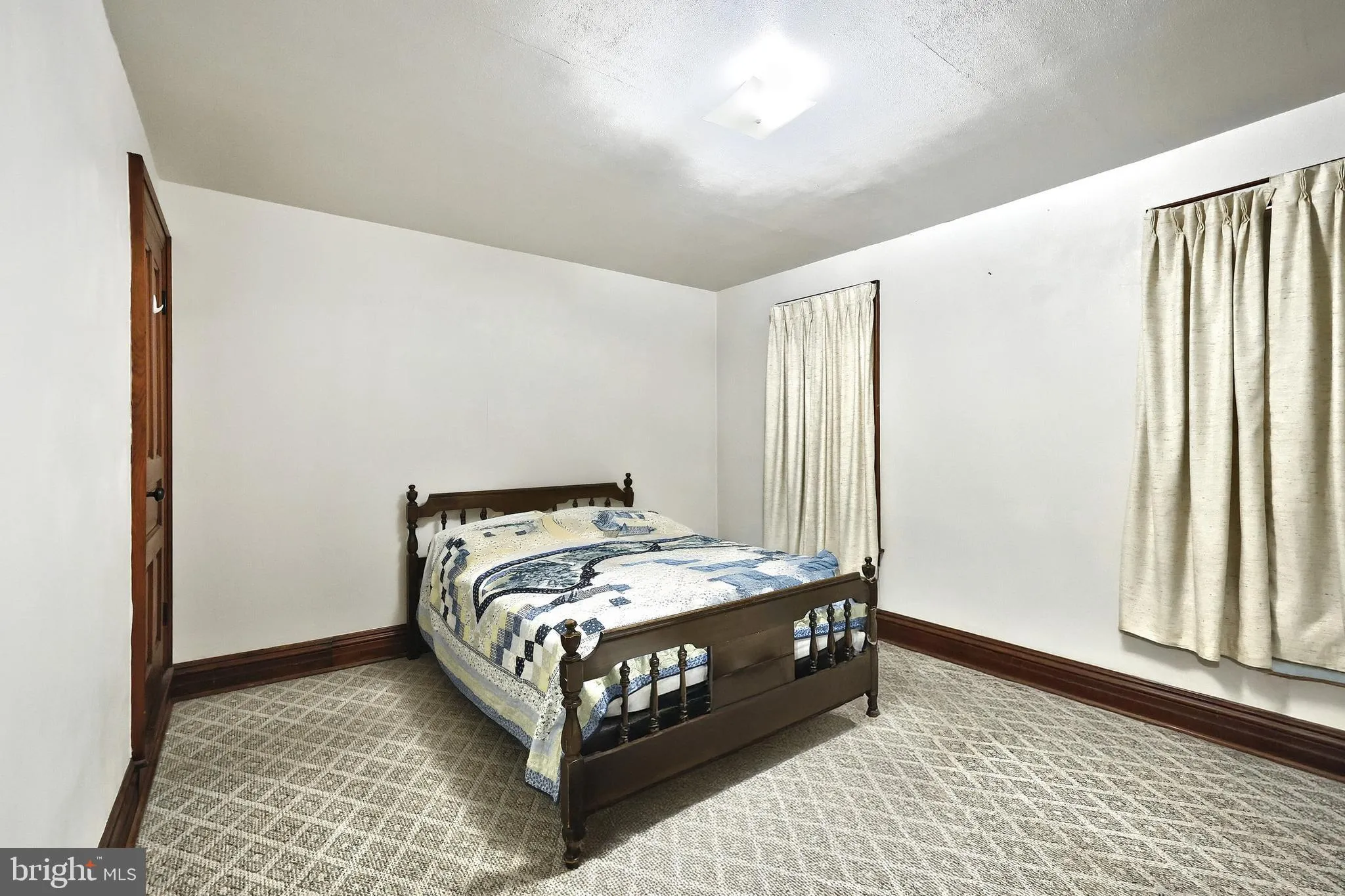 Hanover, Pennsylvania 17331, United States, 4 Bedrooms Bedrooms, ,Residential,Pending,113263