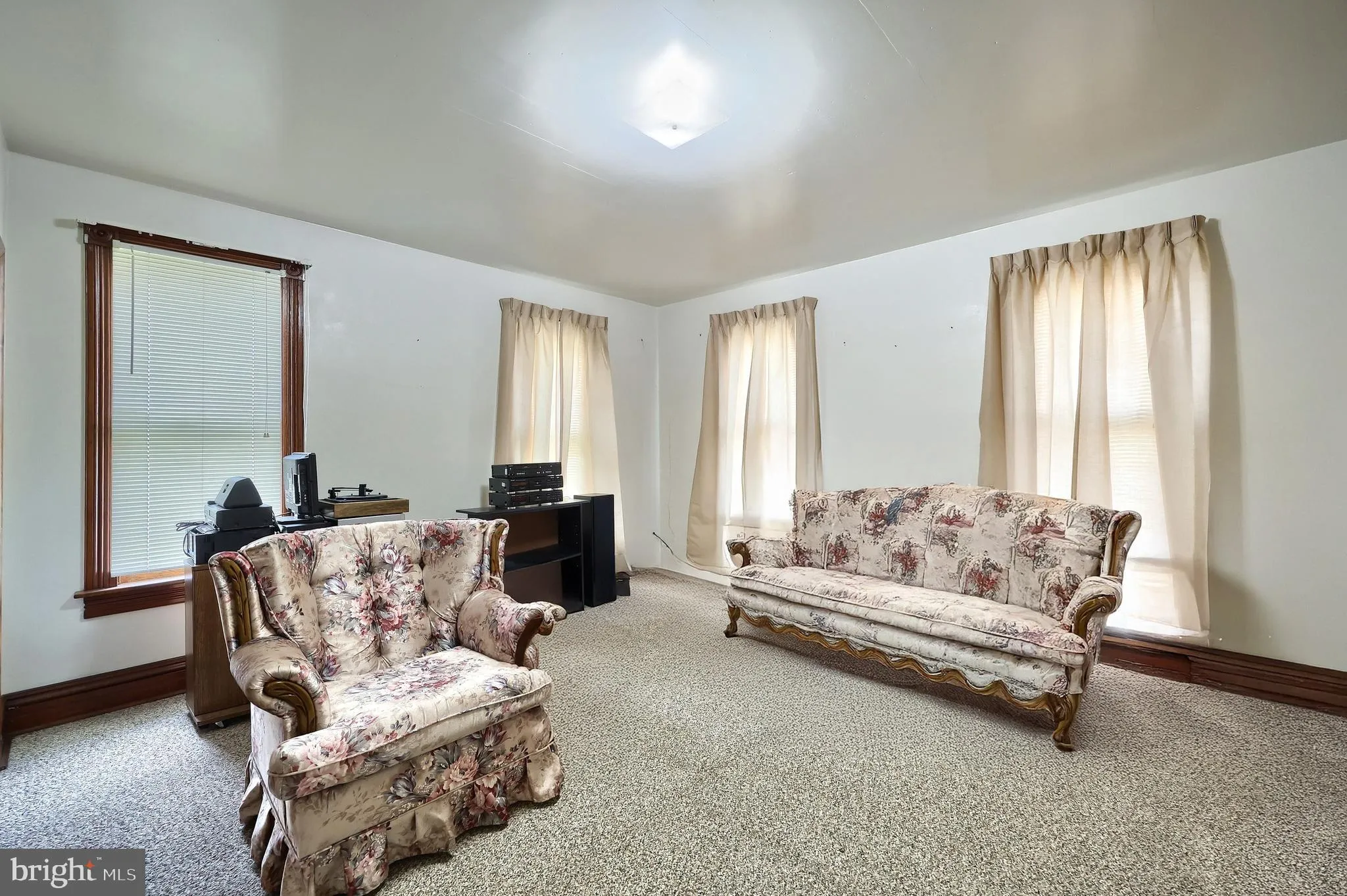 Hanover, Pennsylvania 17331, United States, 4 Bedrooms Bedrooms, ,Residential,Pending,113263