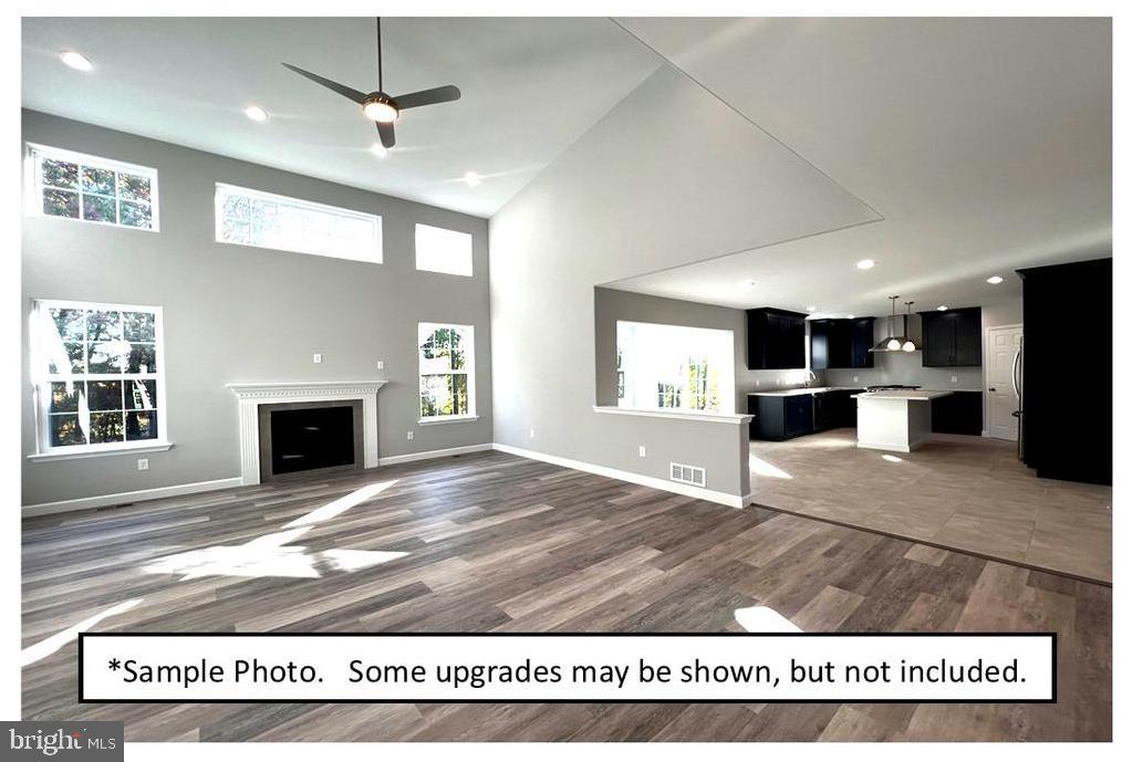 RIVER CREST - Residential