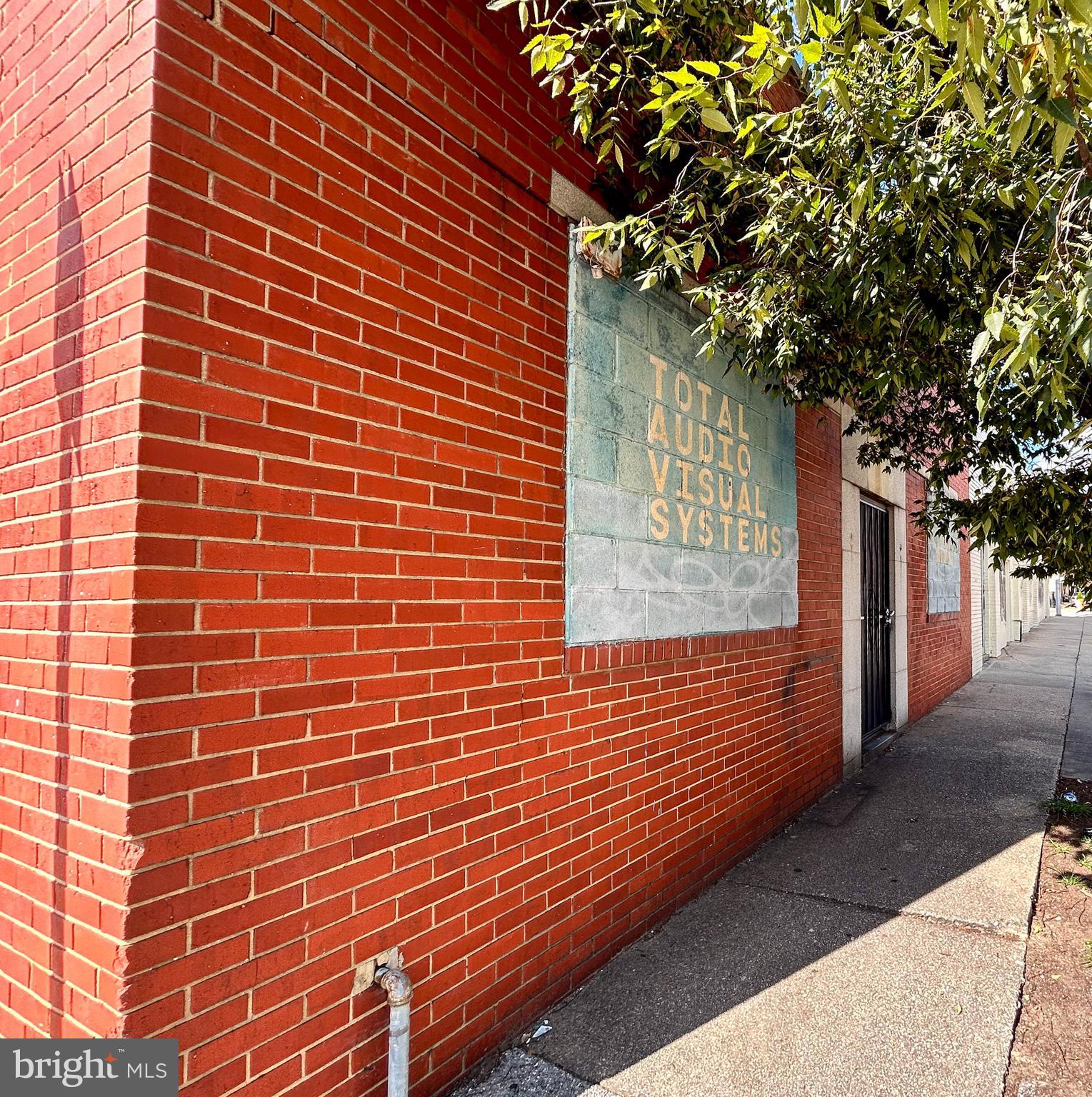 PIGTOWN HISTORIC DISTRICT - Commercial Sale