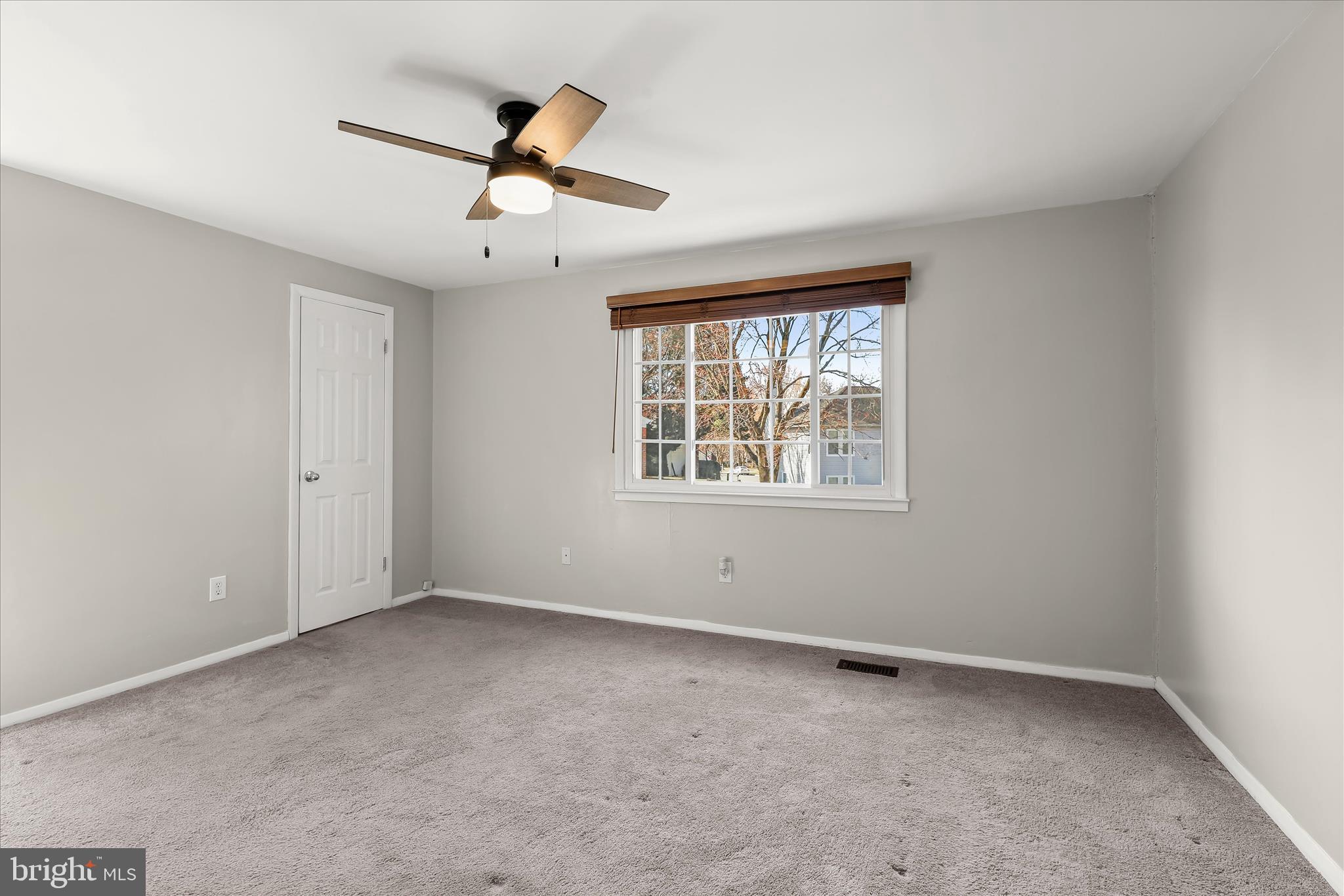 CROFTON SQUARE - Residential