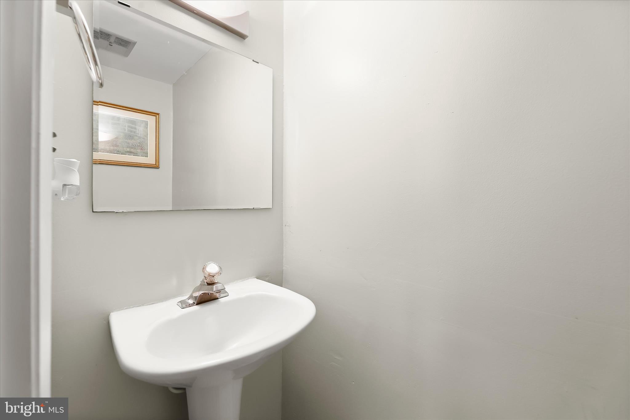 CROFTON SQUARE - Residential