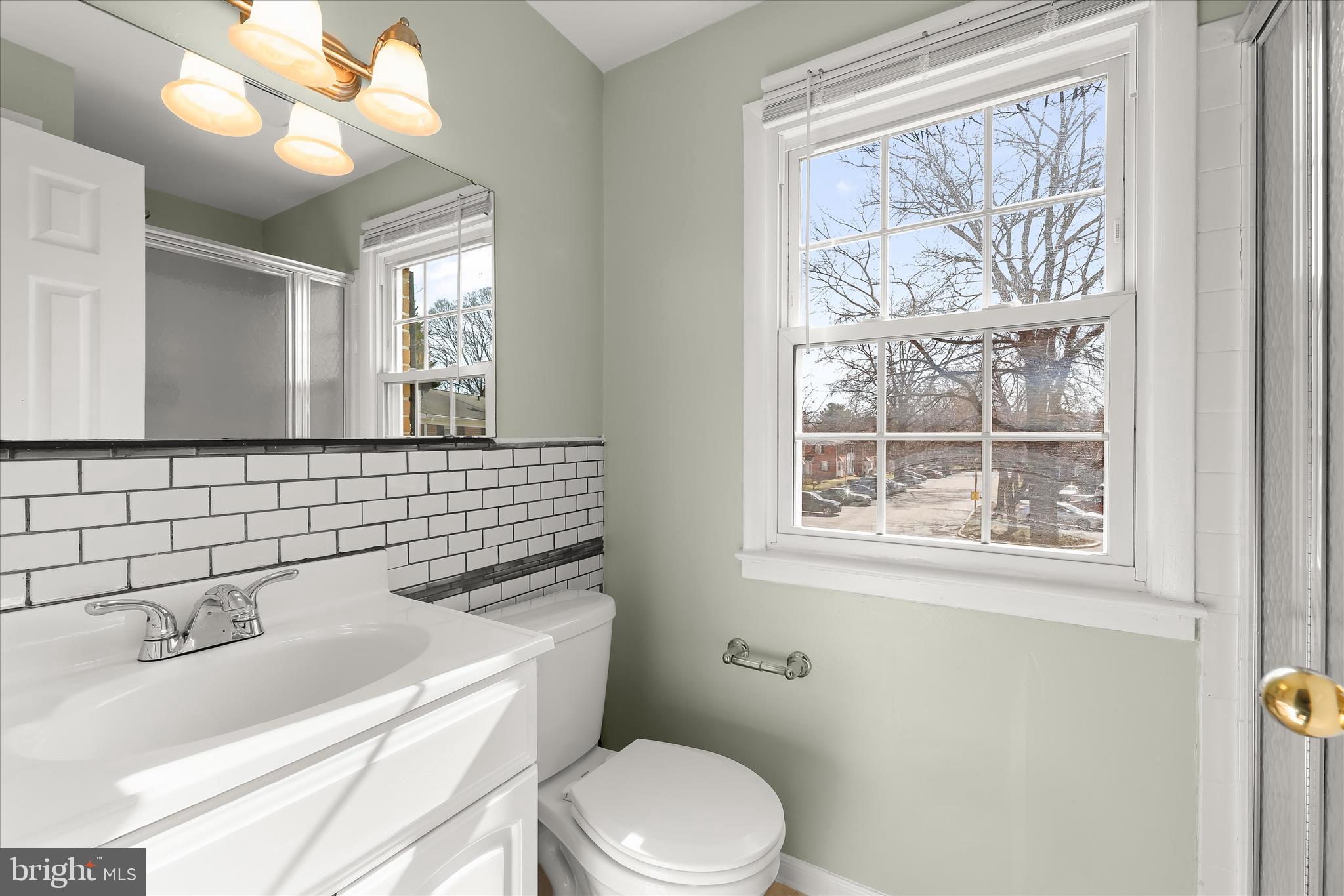 CROFTON SQUARE - Residential