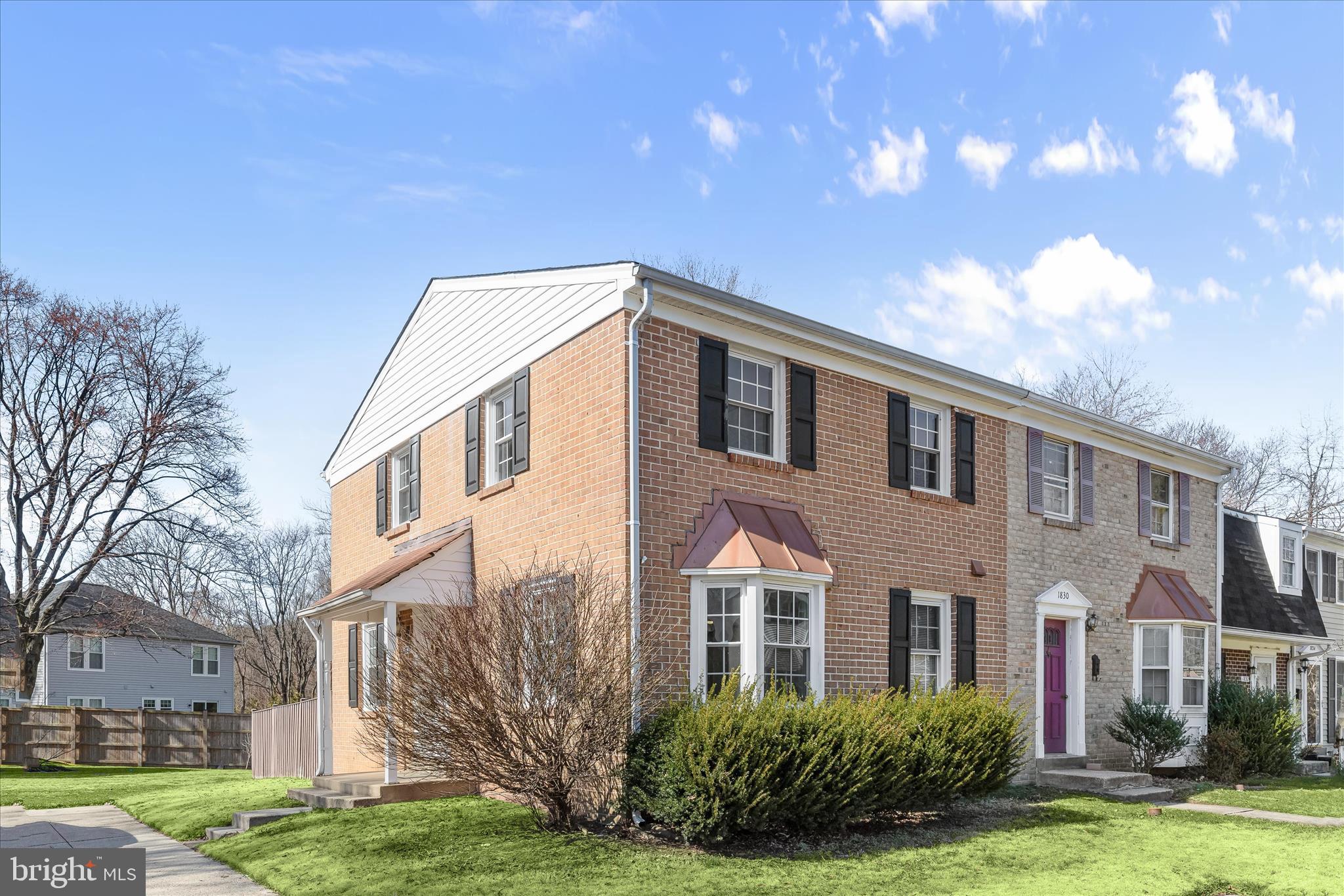 CROFTON SQUARE - Residential