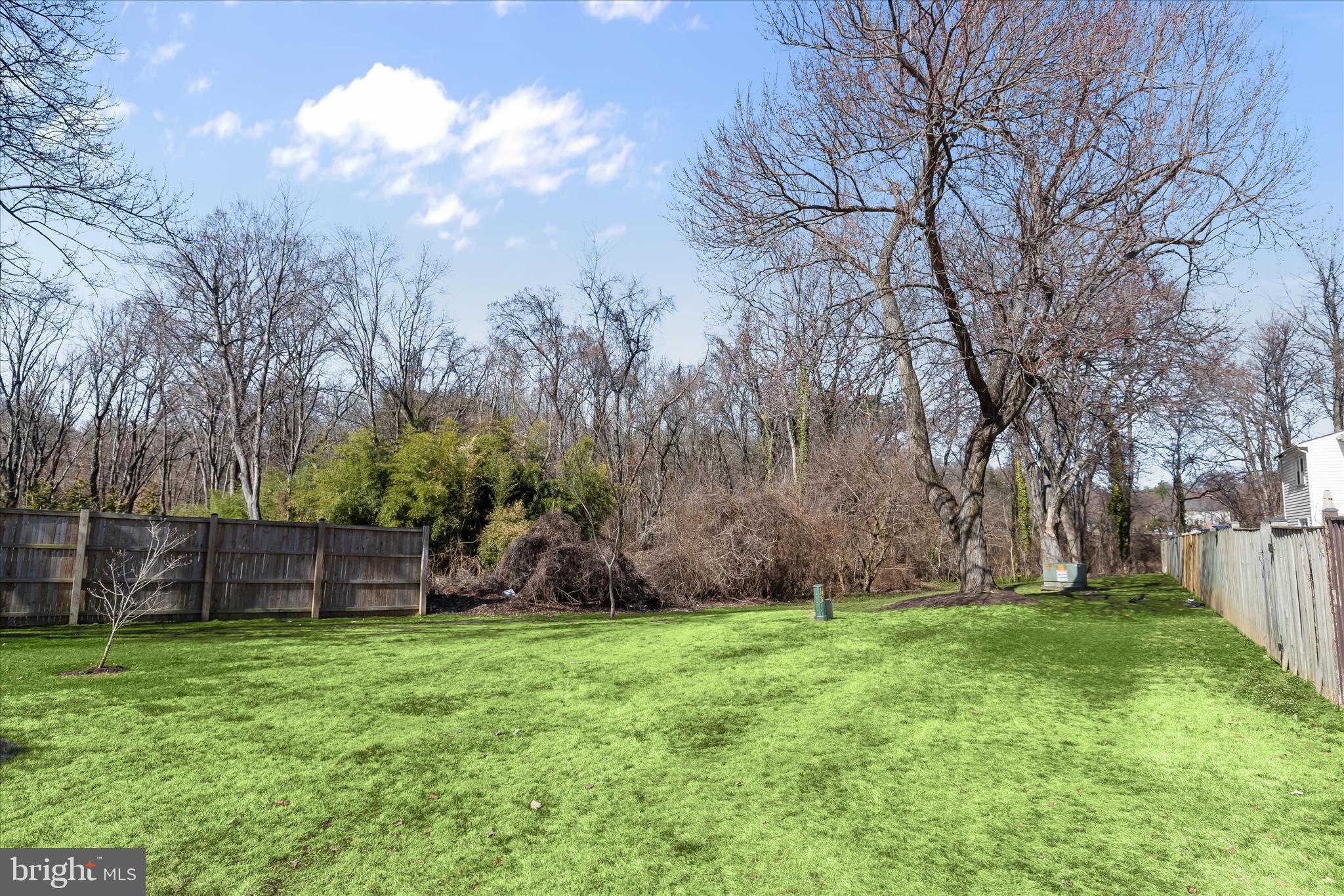 CROFTON SQUARE - Residential