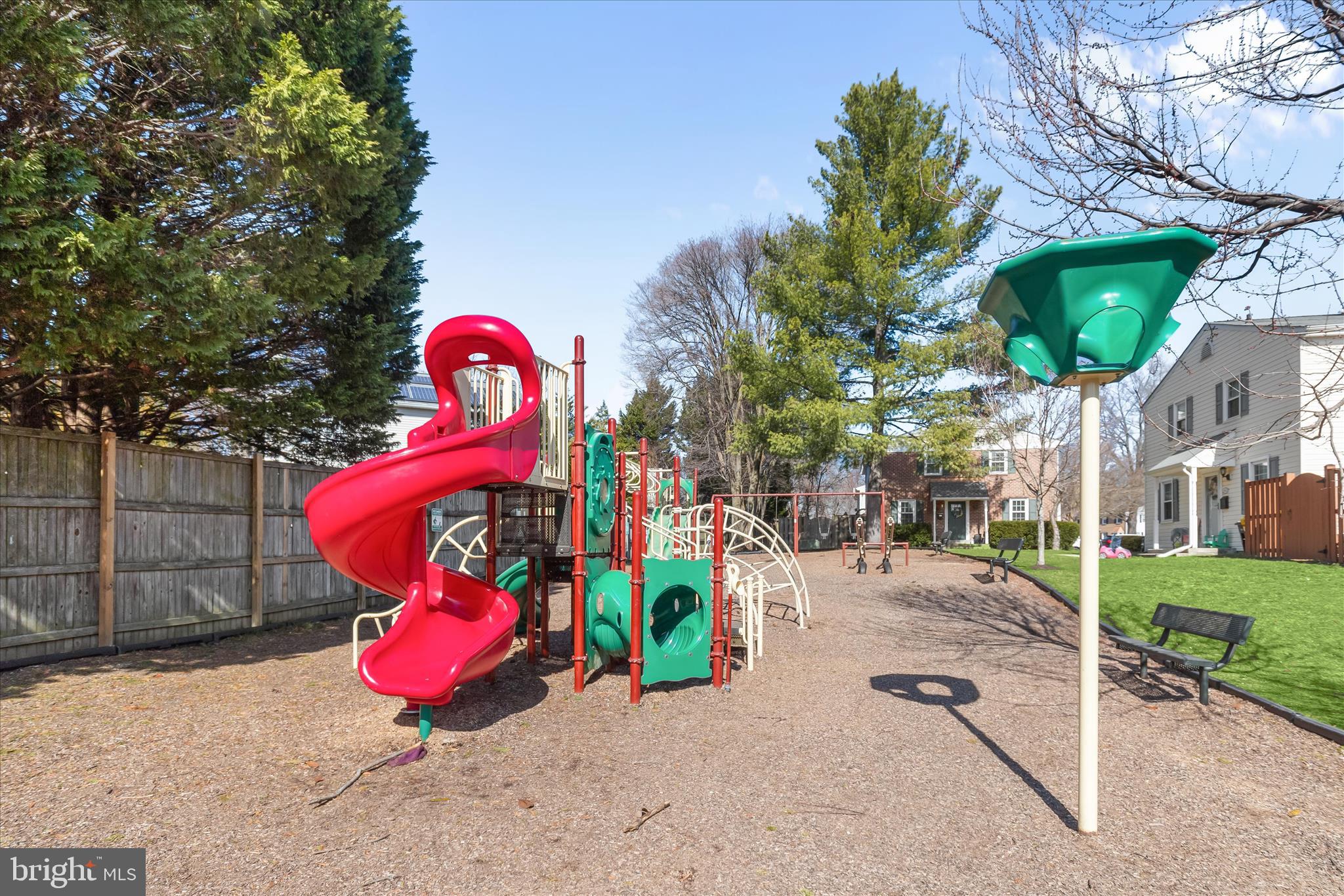 CROFTON SQUARE - Residential