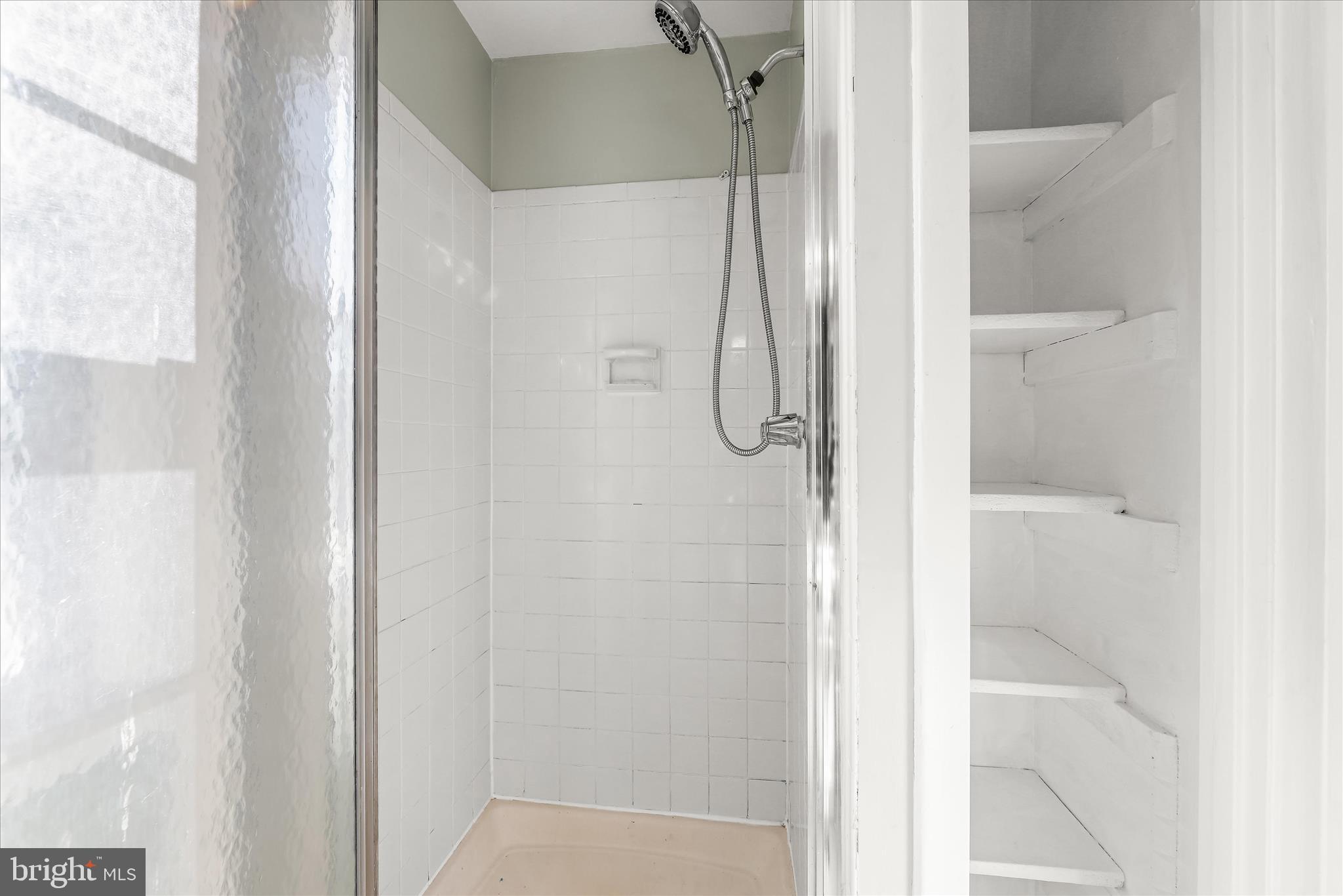 CROFTON SQUARE - Residential