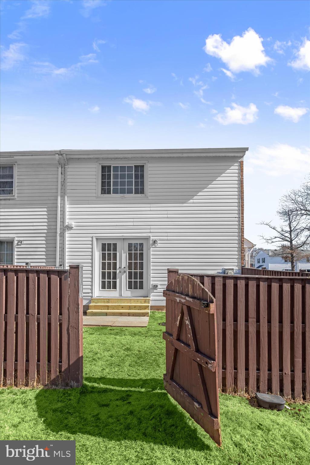 CROFTON SQUARE - Residential